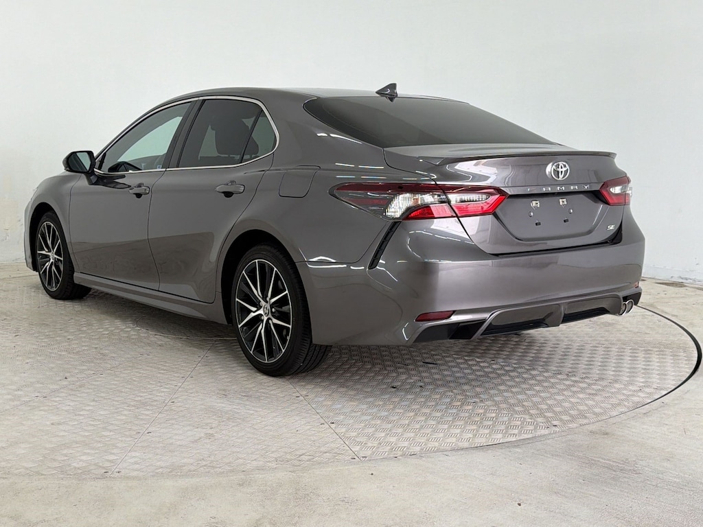 Used 2023 Toyota Camry SE Sedan