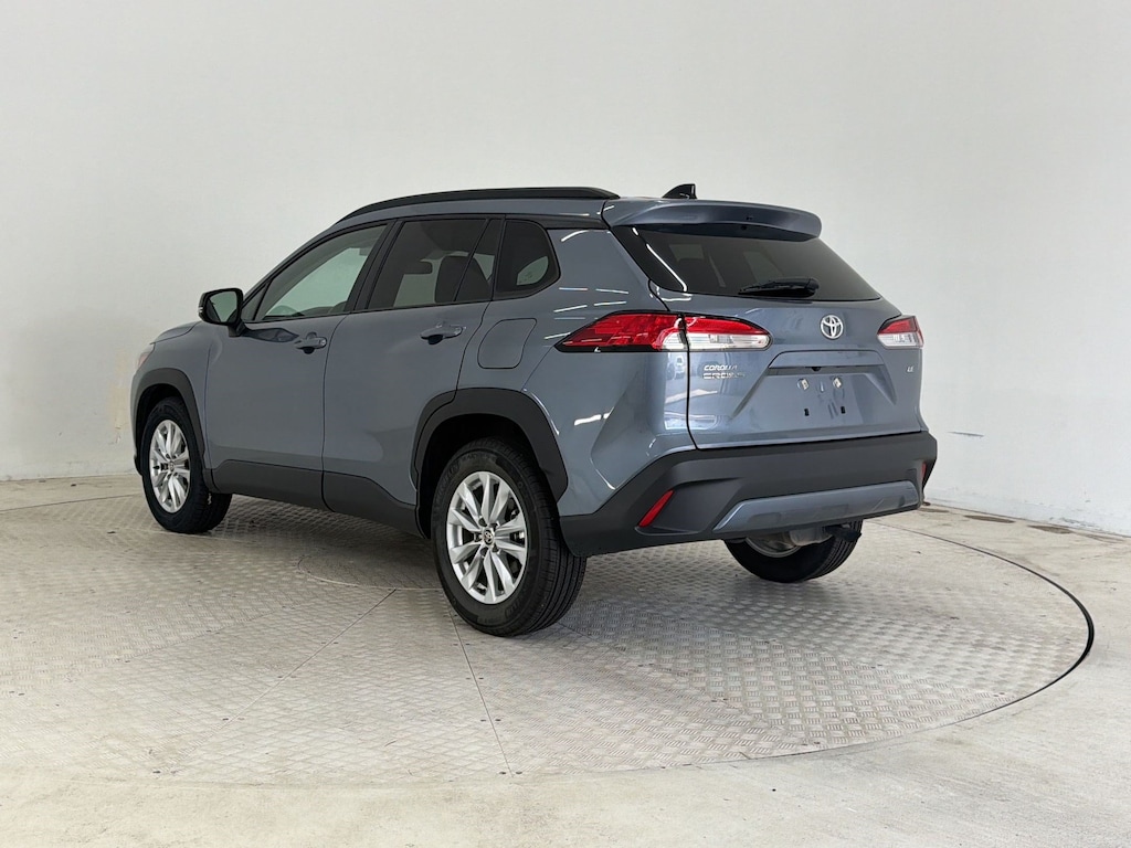 Used 2025 Toyota Corolla Cross LE SUV
