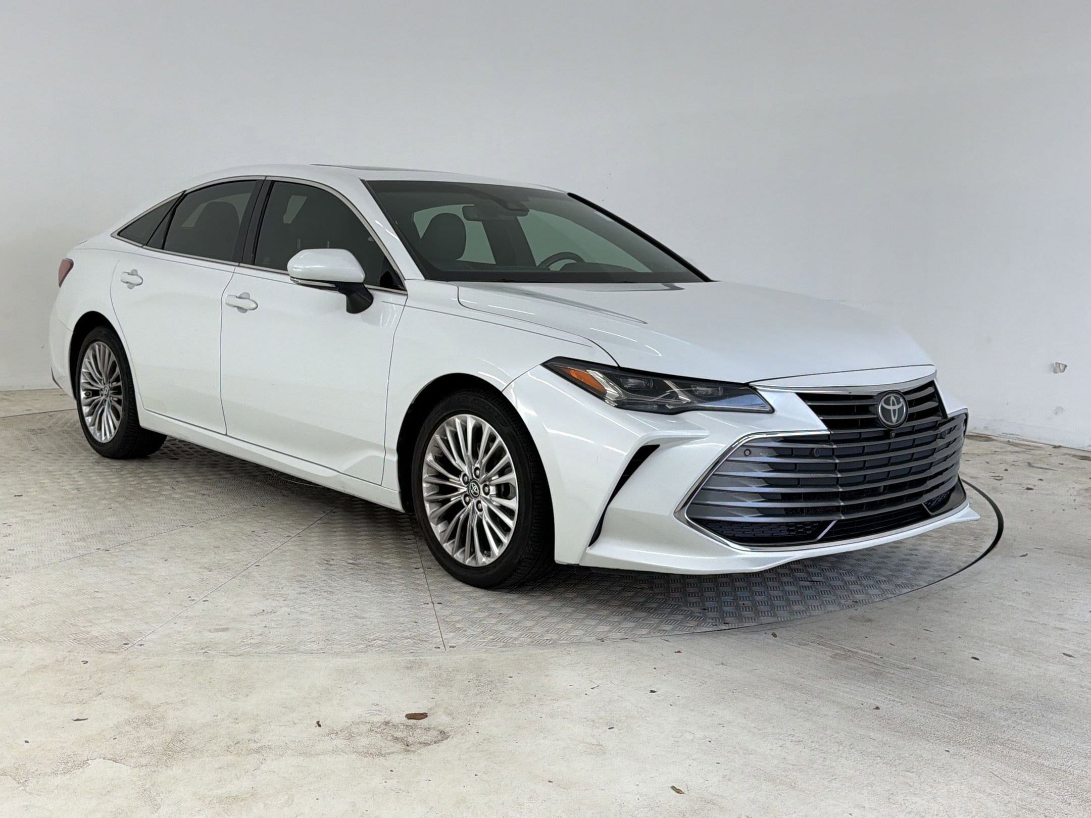 Avalon Limited Sedan