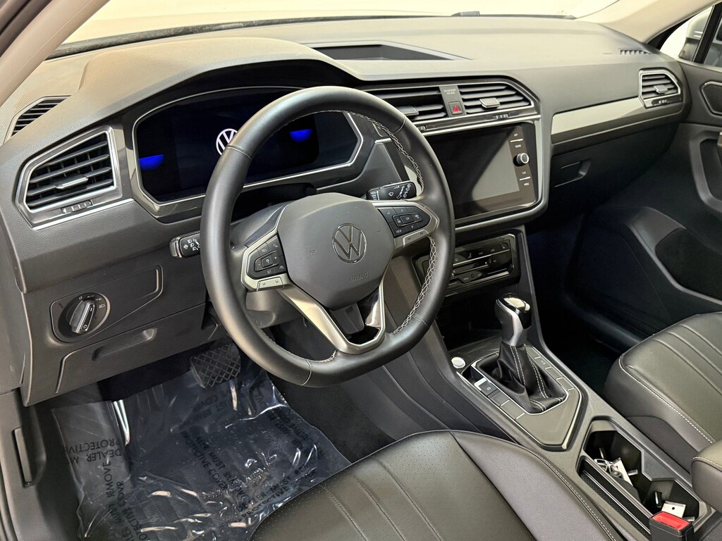 Used 2024 Volkswagen Tiguan SE SUV