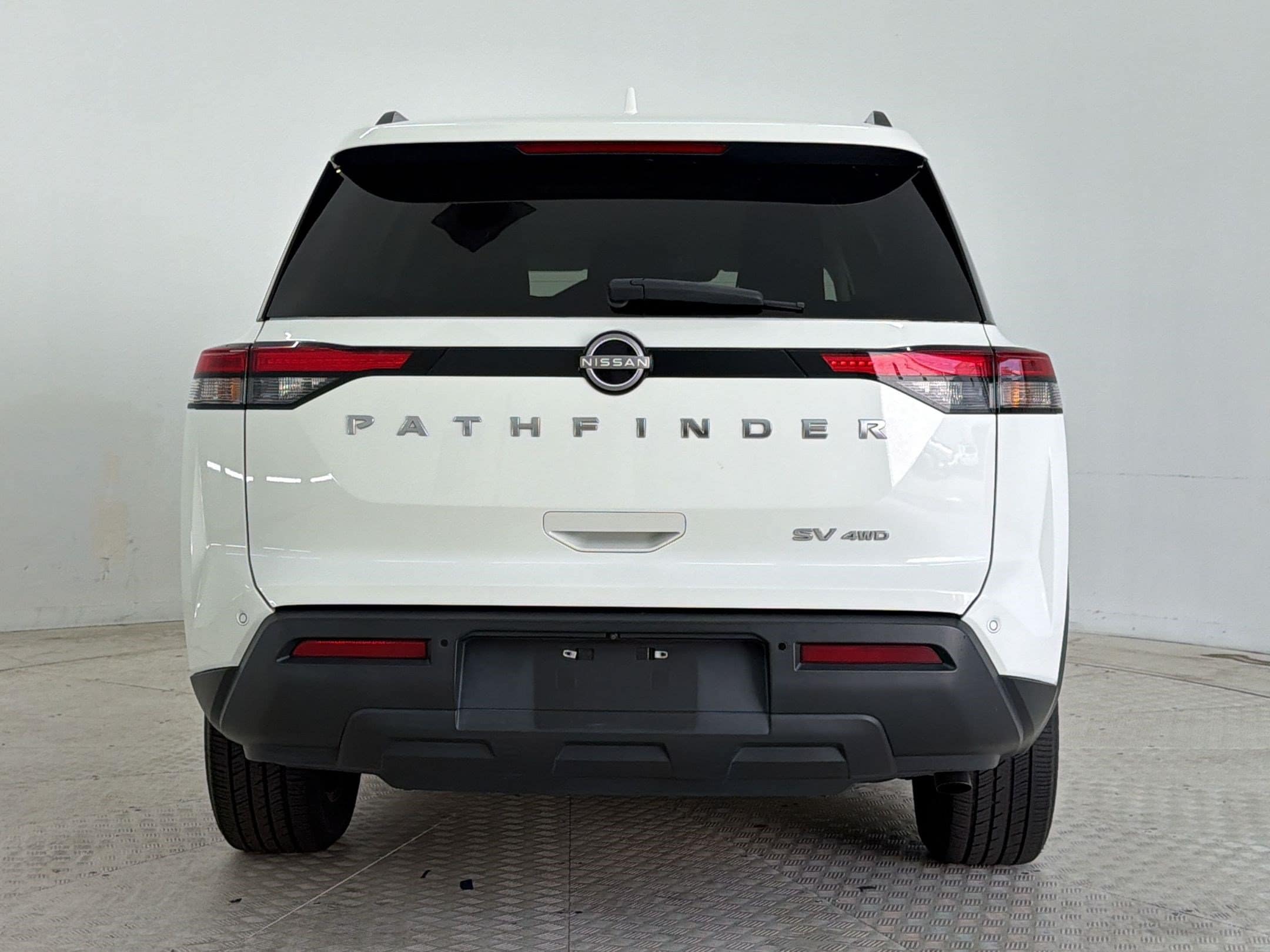 2023 Nissan Pathfinder SV - Photo 10
