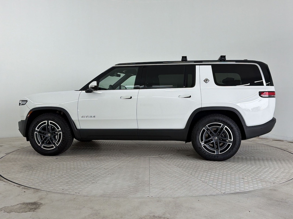 Used 2025 Rivian R1S Adventure SUV