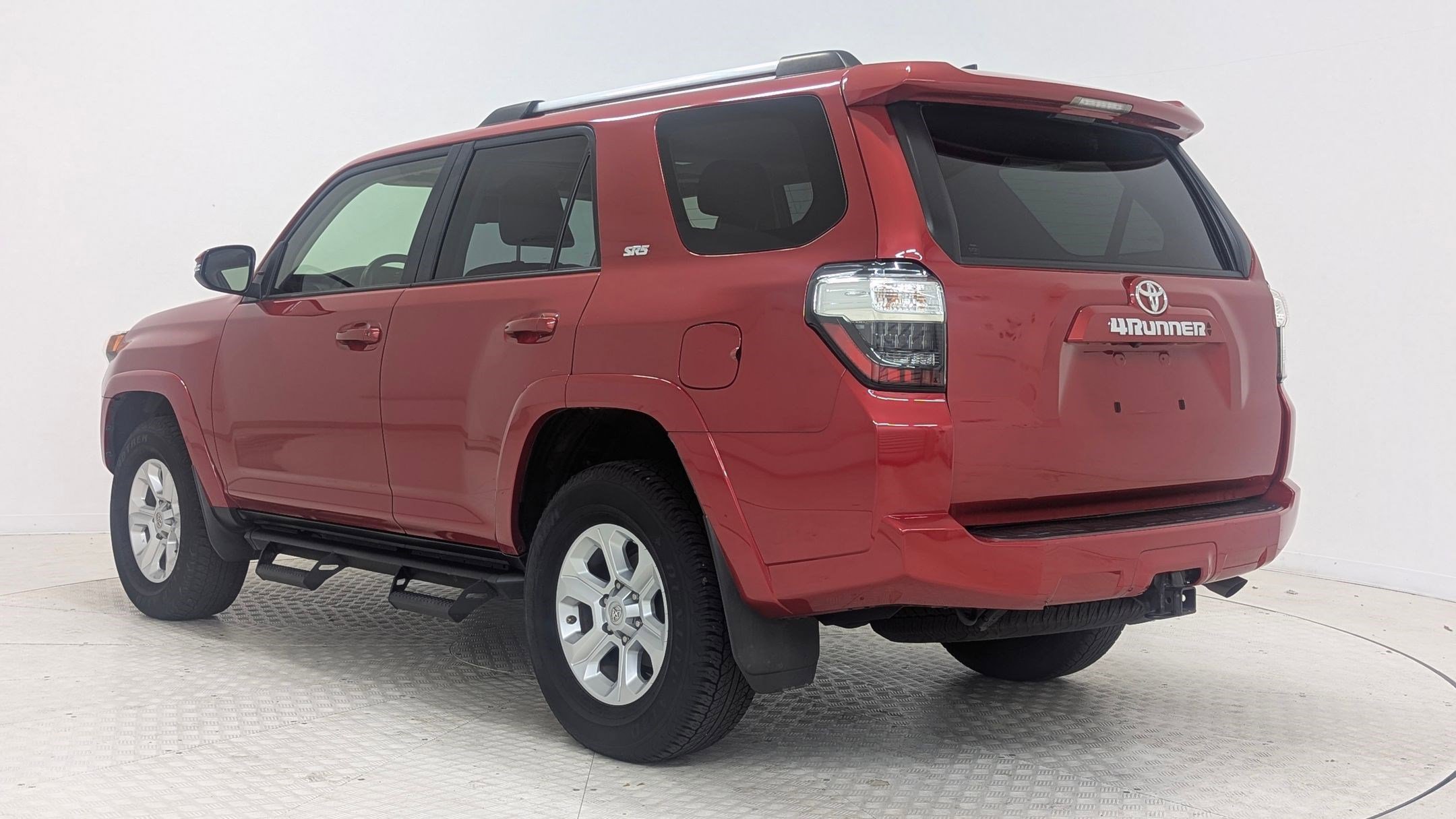 2021 Toyota 4Runner SR5 Premium photo 2