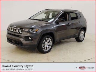 Used 2022 Jeep Compass Latitude Lux SUV for sale in Charlotte