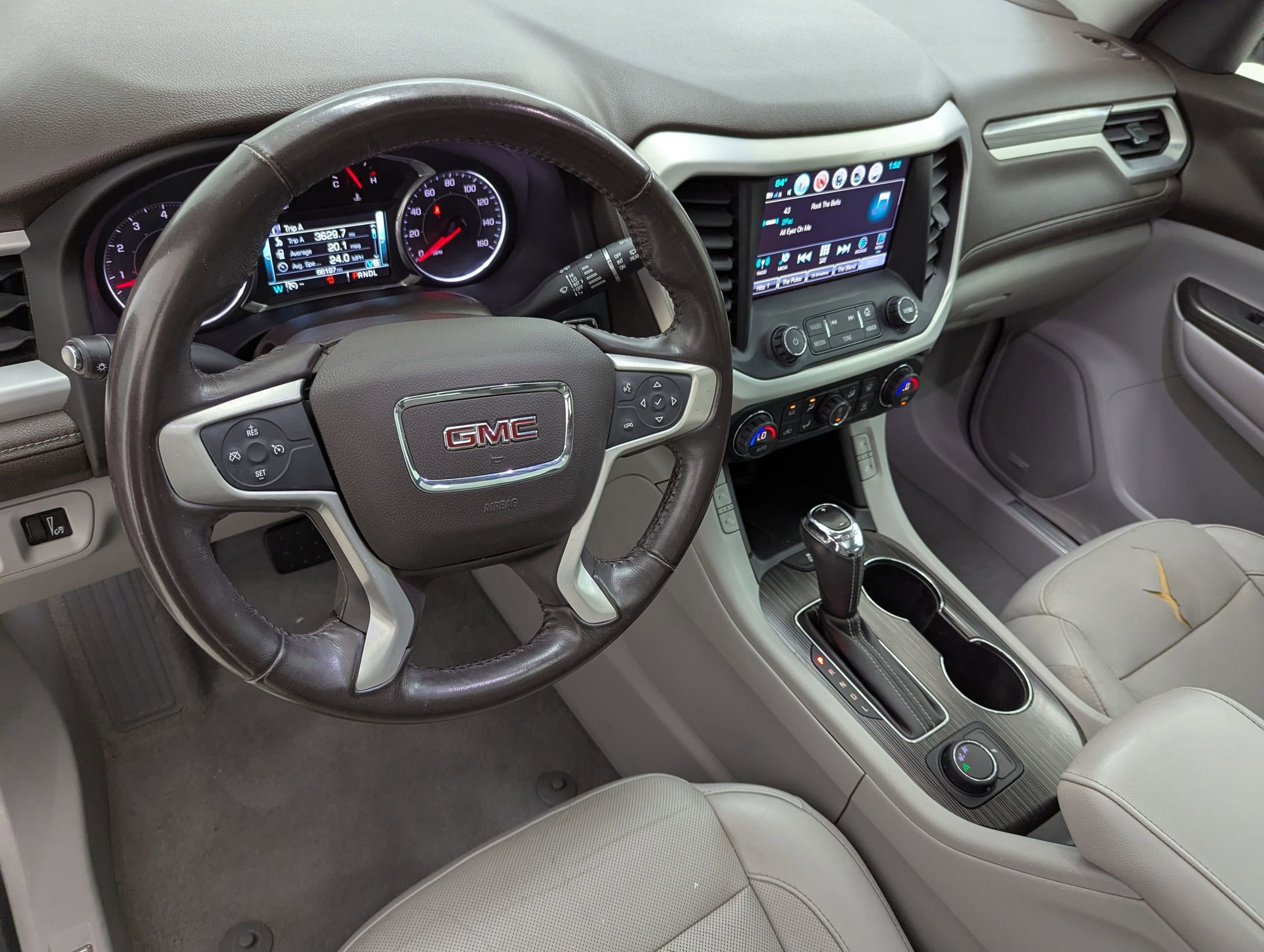 2019 Gmc Acadia SLT photo 4
