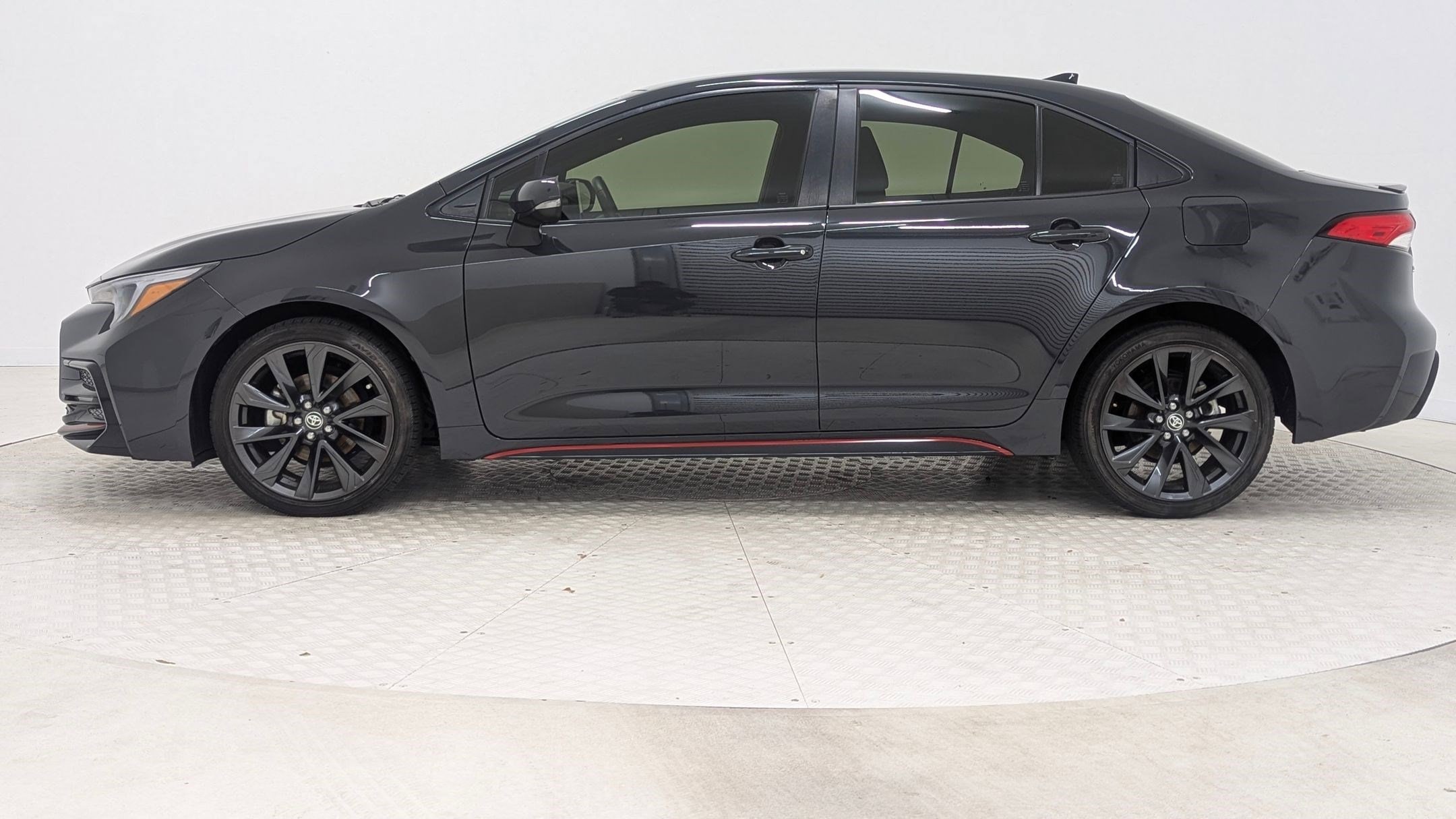 2023 Toyota Corolla Hybrid SE photo 2