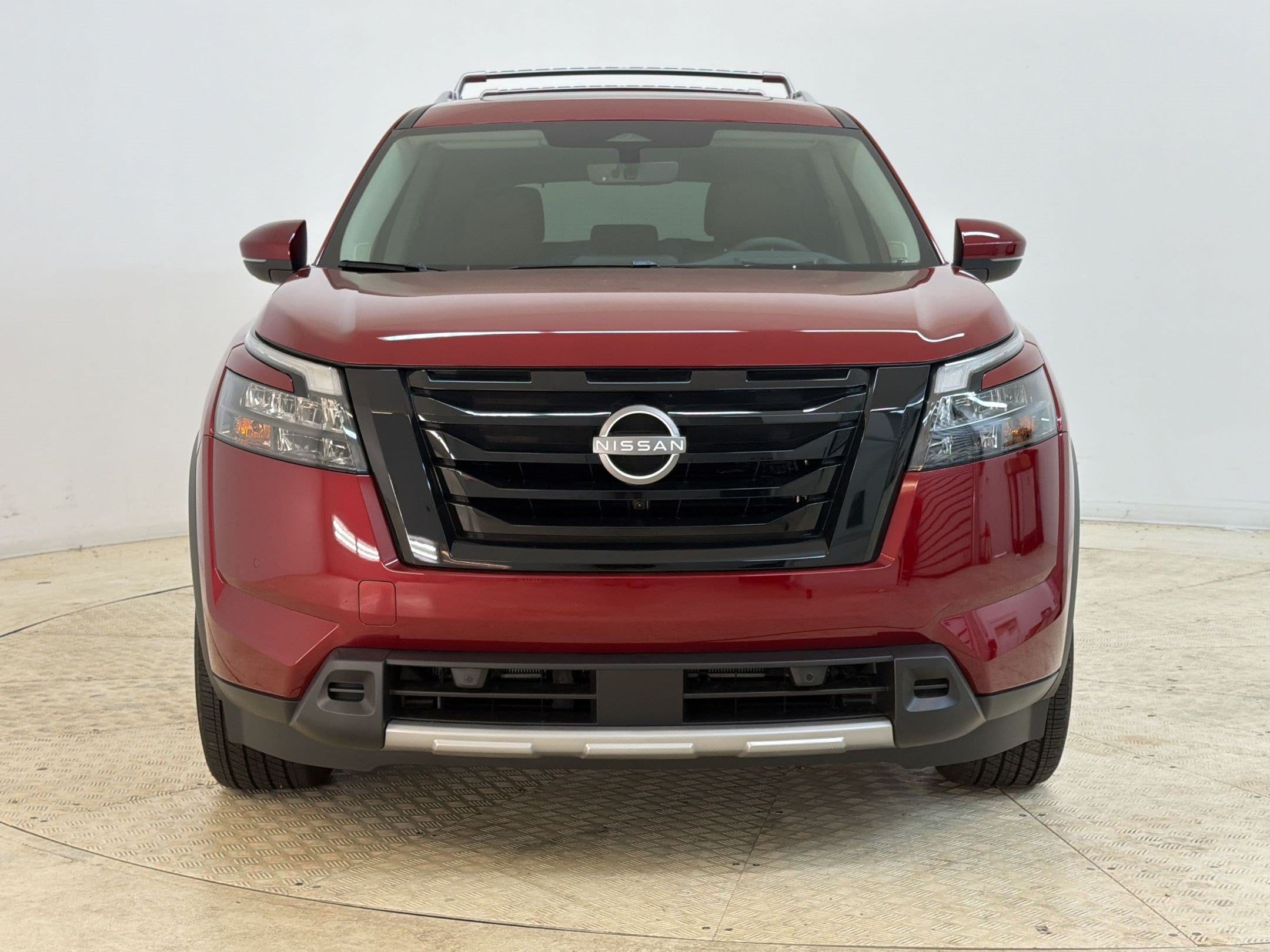 2025 Nissan Pathfinder Platinum - Photo 6