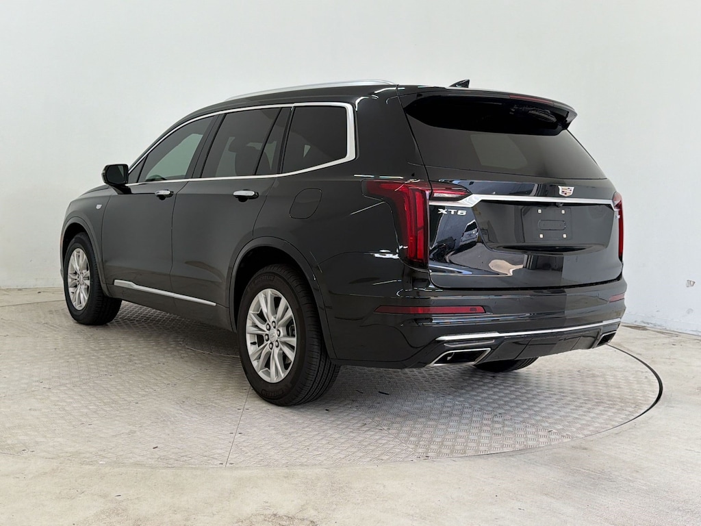 Used 2025 CADILLAC XT6 FWD Luxury SUV