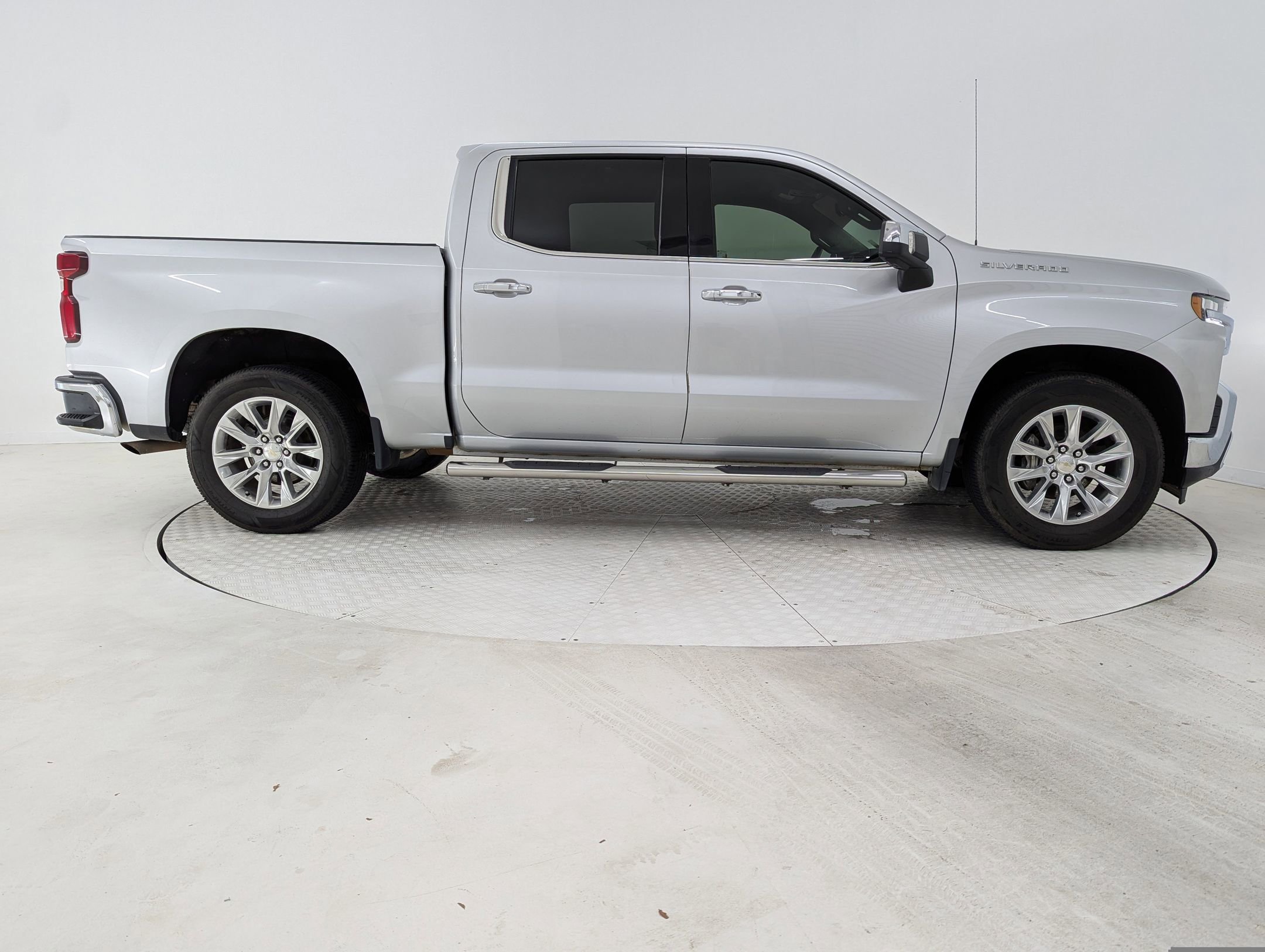 2022 Chevrolet Silverado 1500 LTZ photo 4