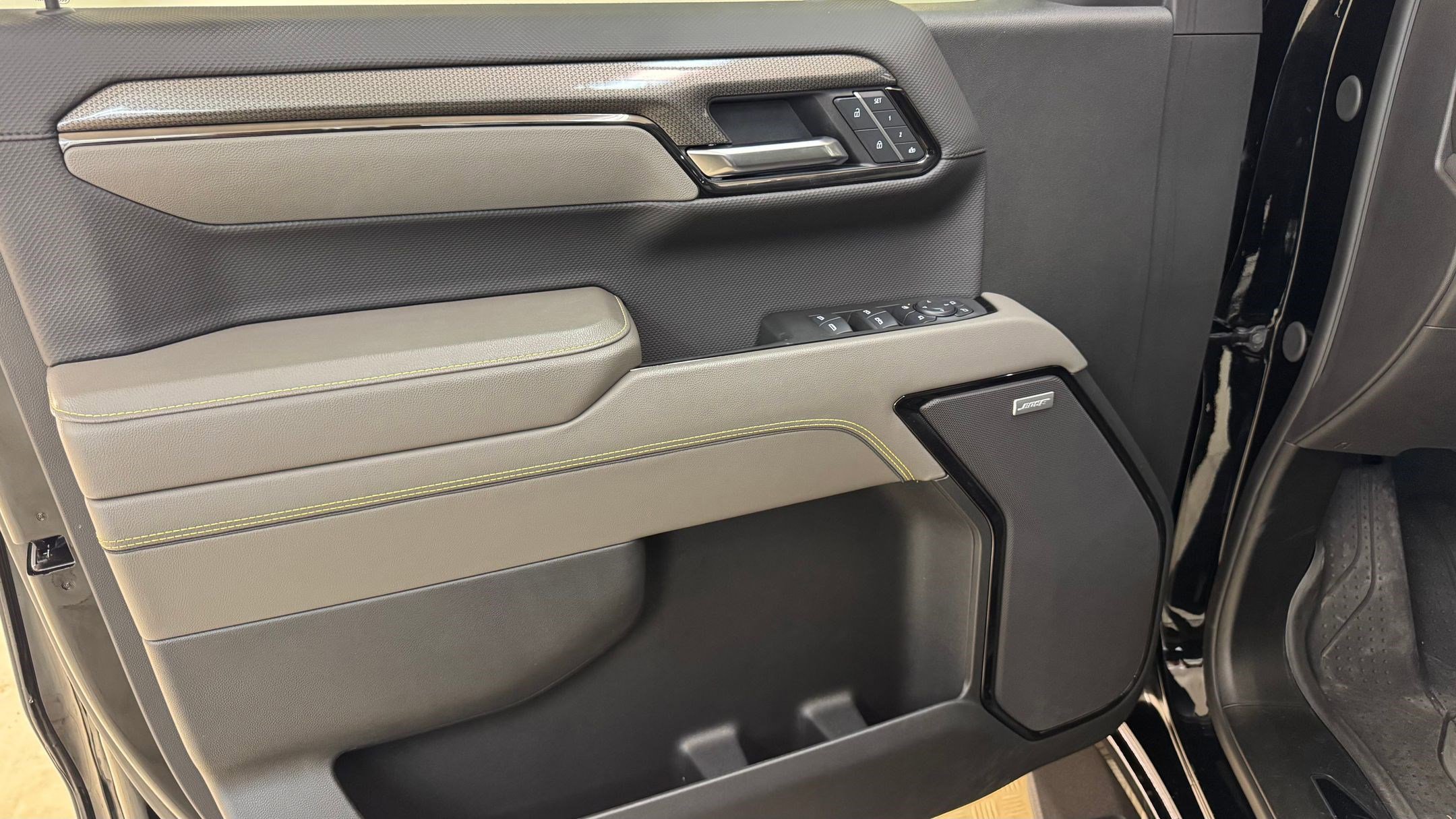 2025 Chevrolet Silverado 1500 ZR2 - Photo 30