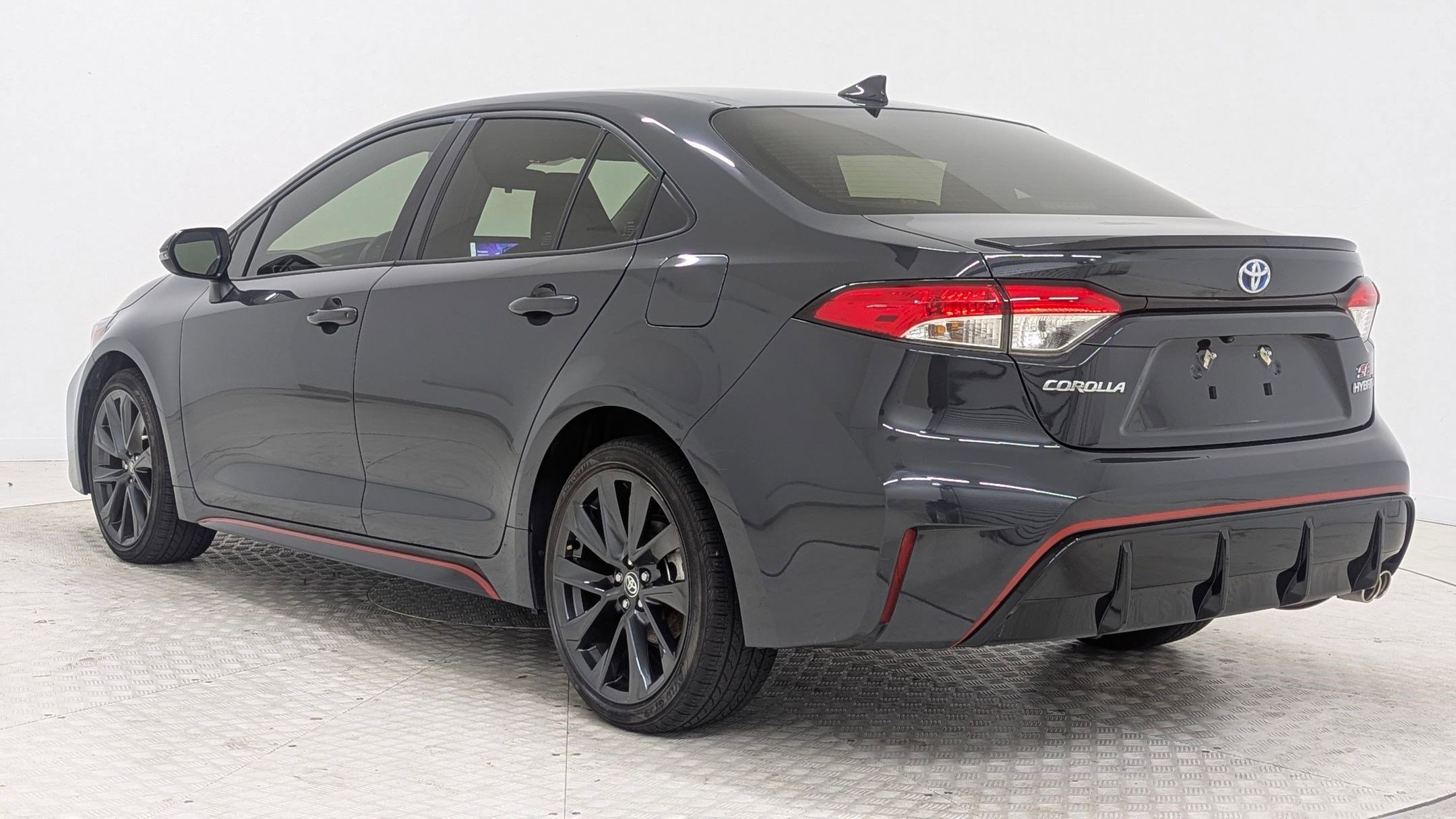 2023 Toyota Corolla Hybrid SE photo 3