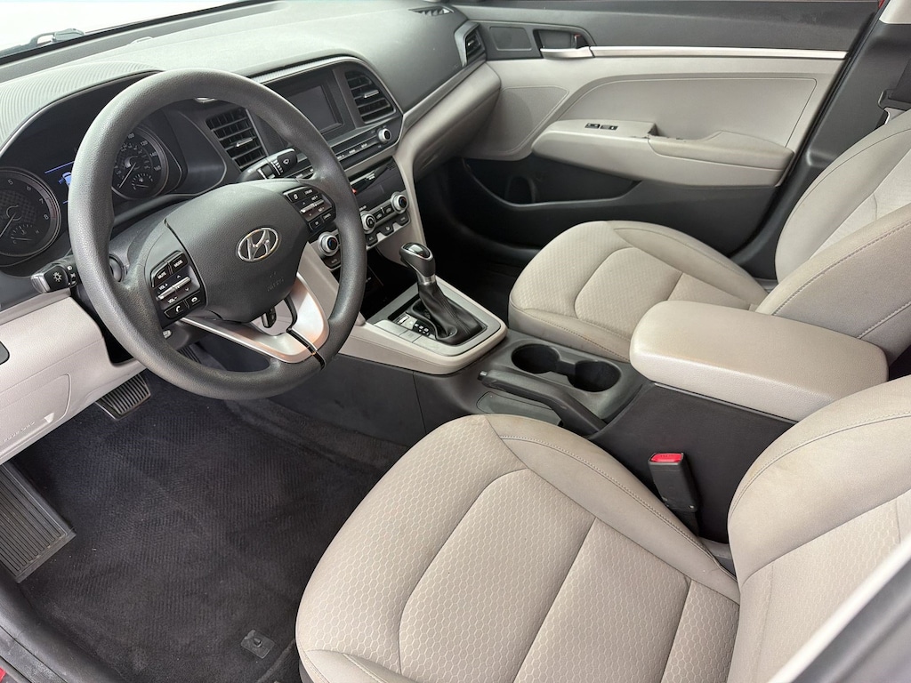 Used 2020 Hyundai Elantra SE Sedan