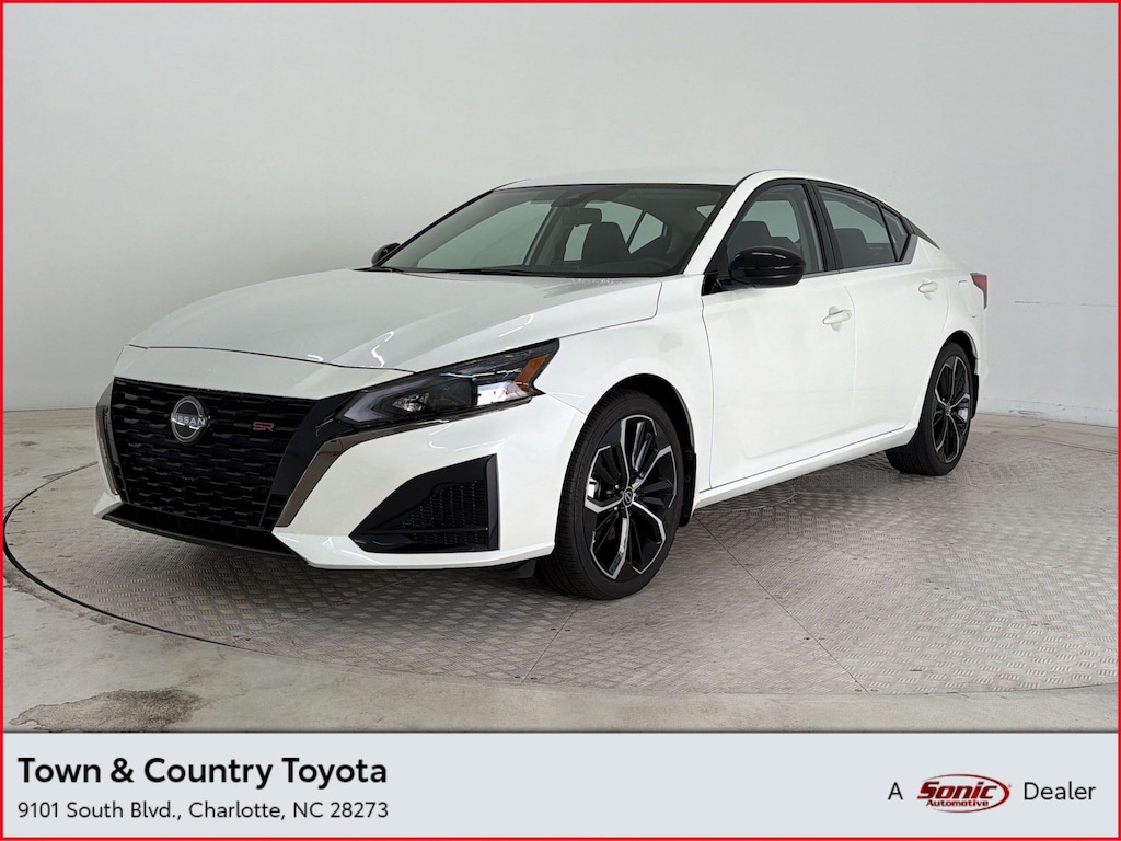 Used 2023 Nissan Altima 2.5 SR Sedan
