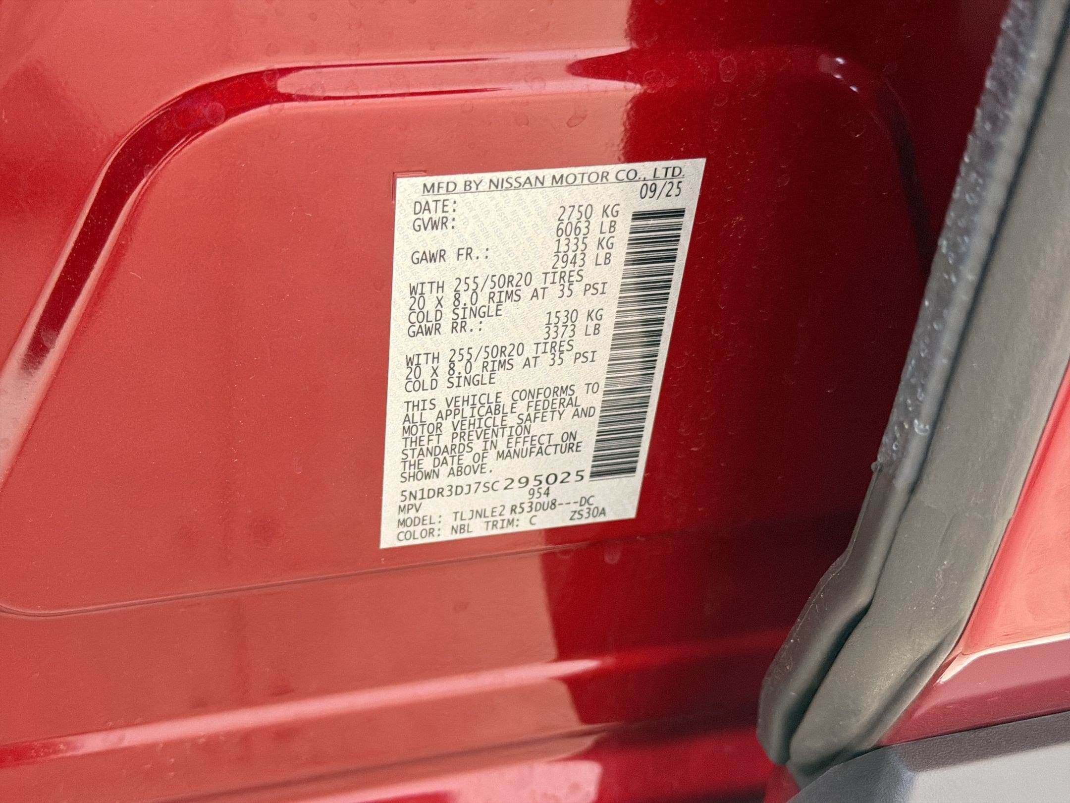 2025 Nissan Pathfinder Platinum - Photo 23