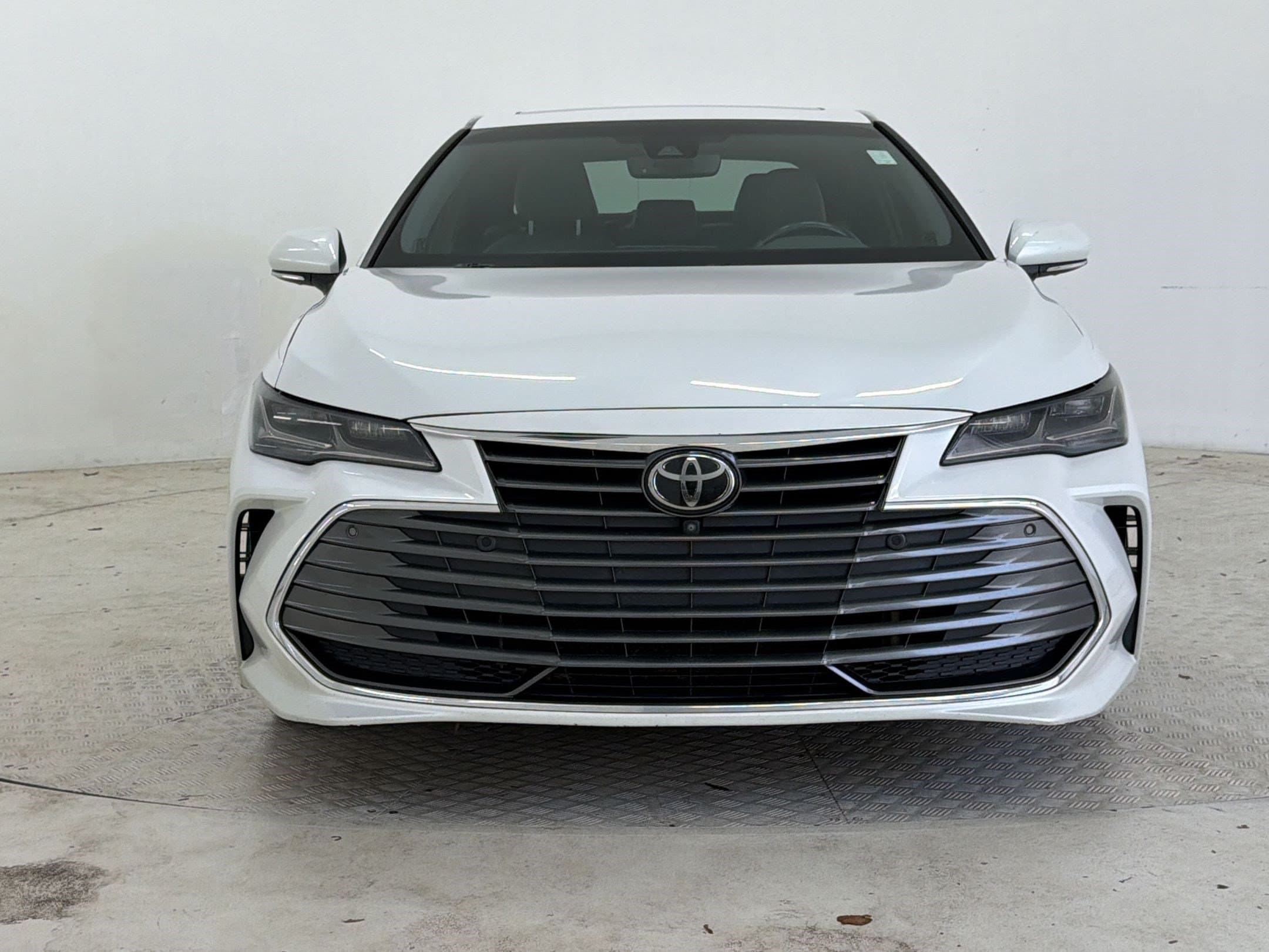 Avalon Limited Sedan