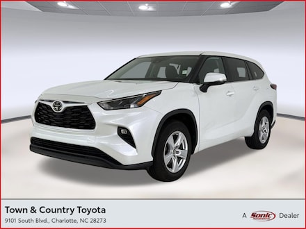 2025 Toyota Highlander LE SUV