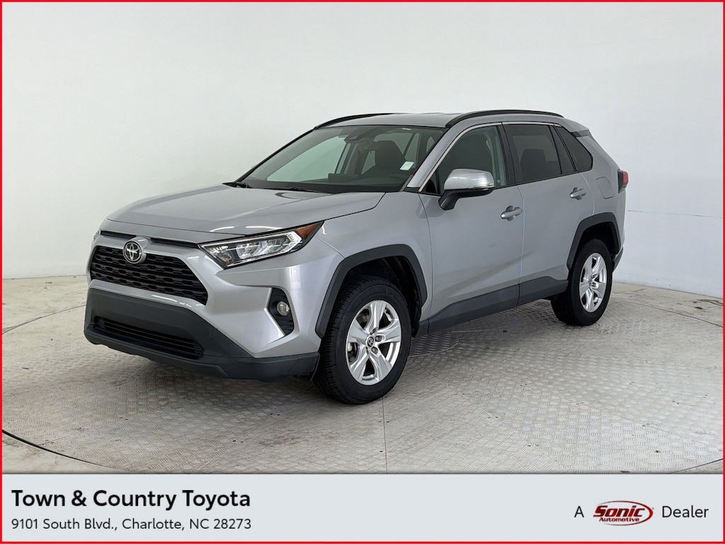 Used 2021 Toyota RAV4 XLE SUV