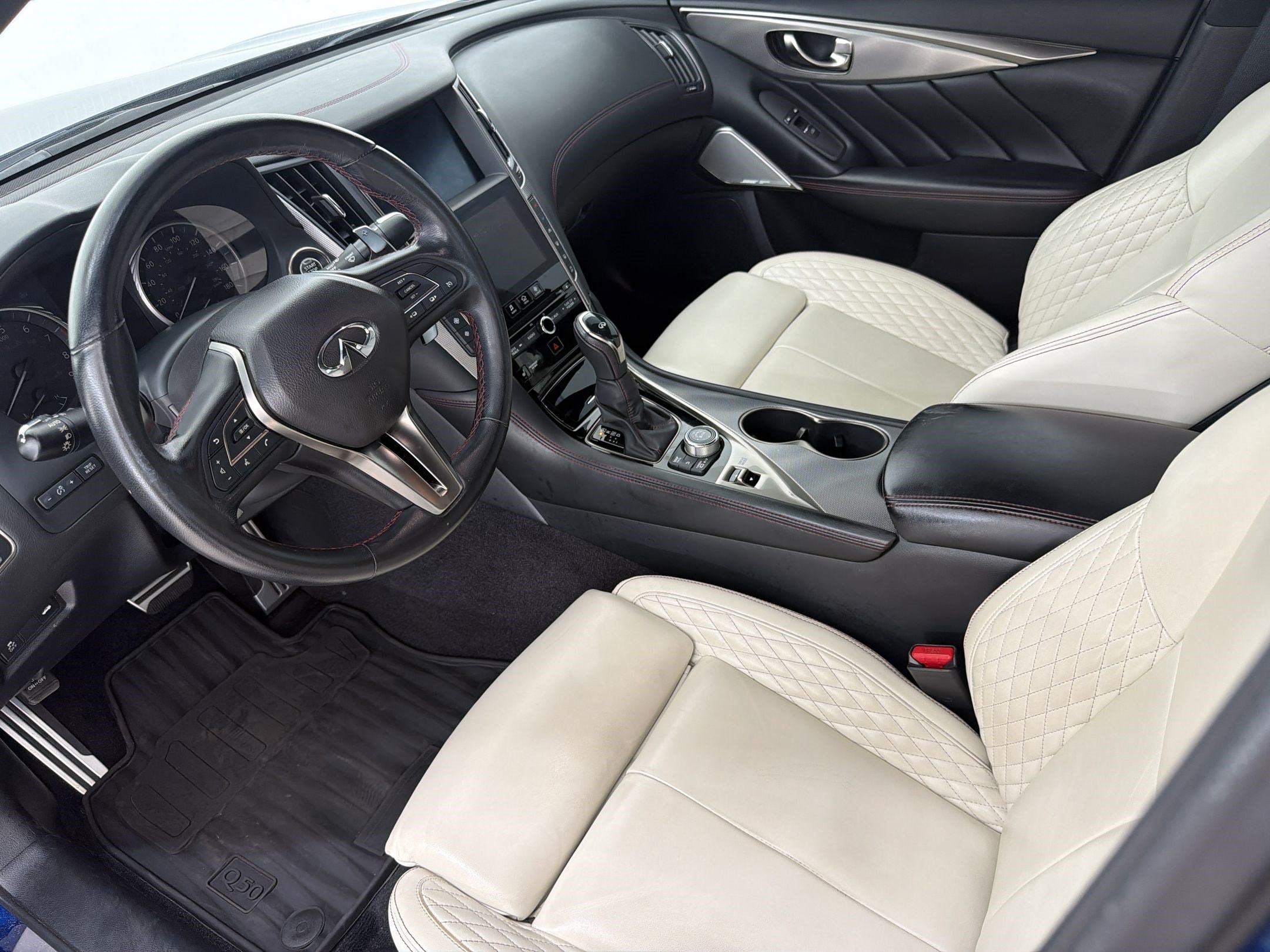 Q50 RED SPORT 400 Sedan
