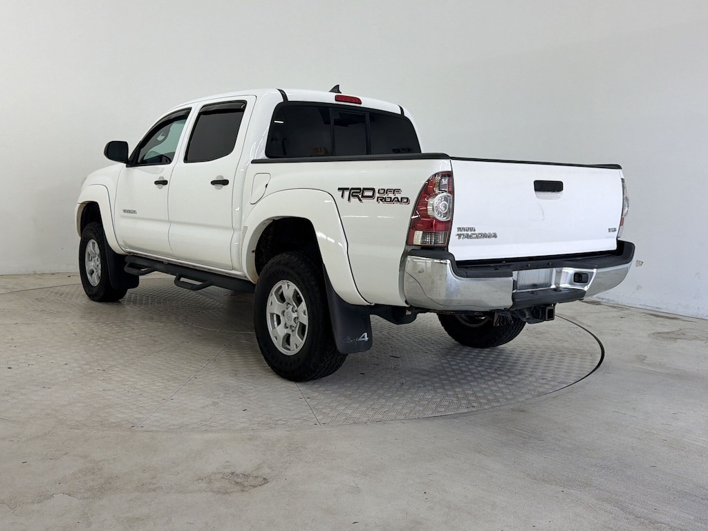 Used 2015 Toyota Tacoma Tacoma V6 (4WD Double Cab V6 AT (Natl)) Truck Double Cab