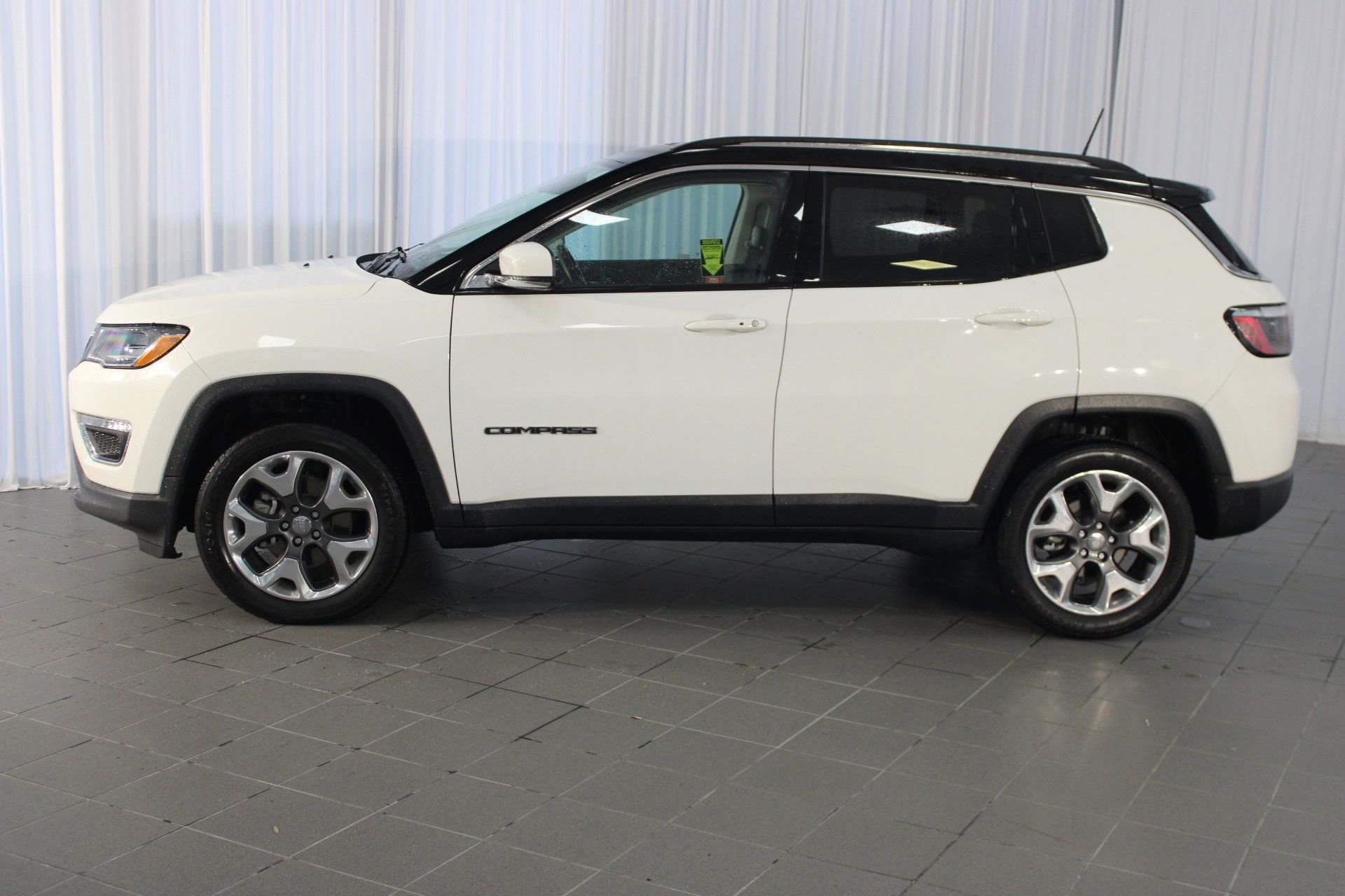 2020 Jeep Compass Limited photo 2