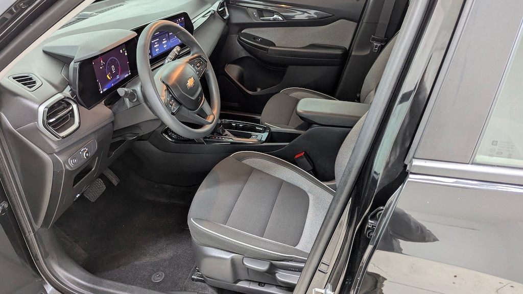 Used 2024 Chevrolet Trailblazer LS SUV