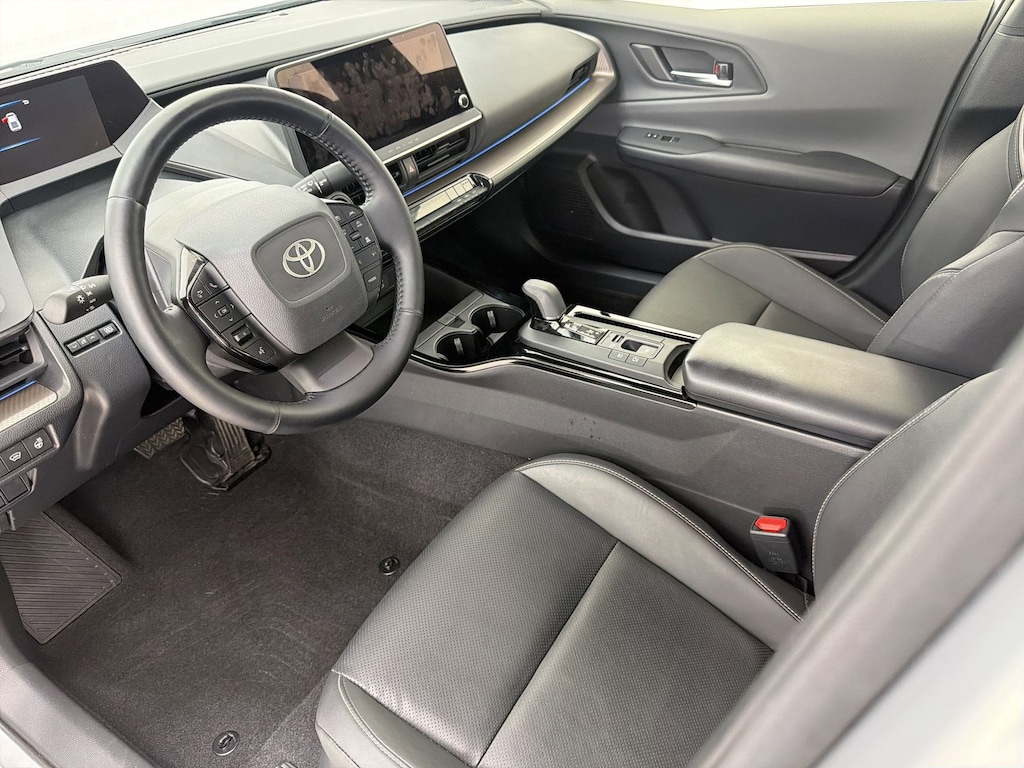 Used 2024 Toyota Prius XLE Hatchback