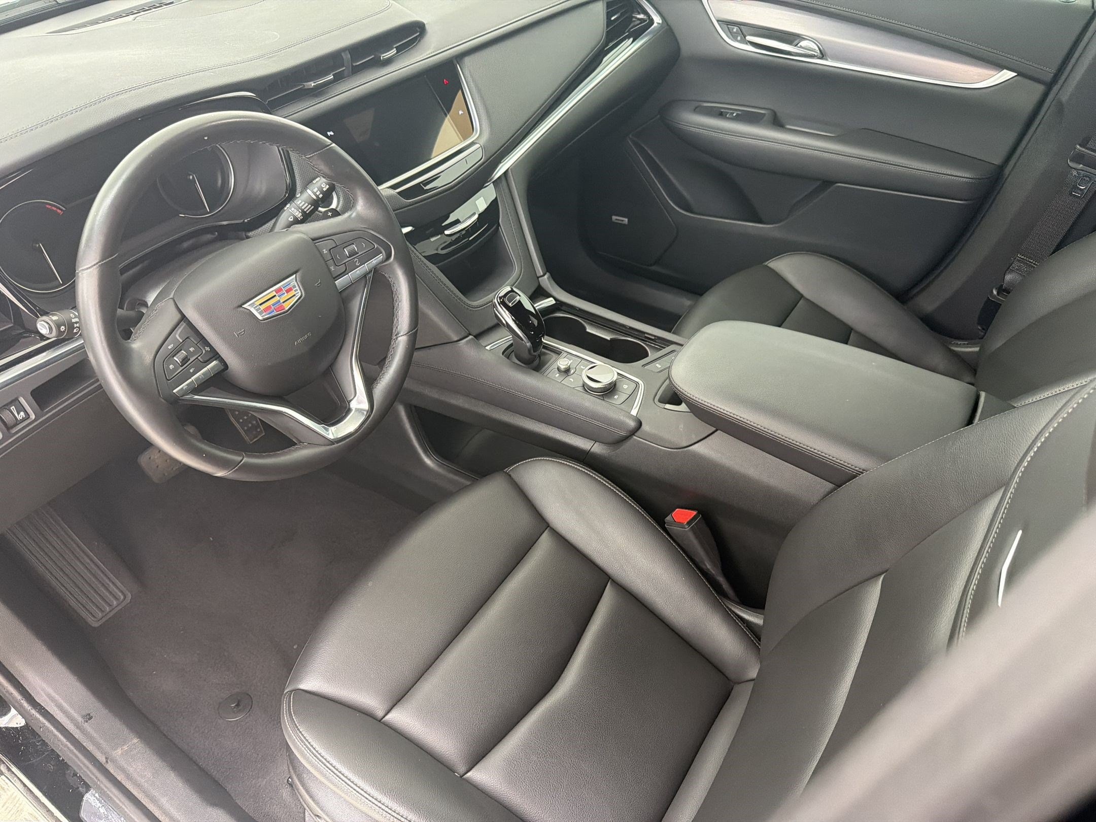 2025 CADILLAC XT6 FWD Luxury SUV