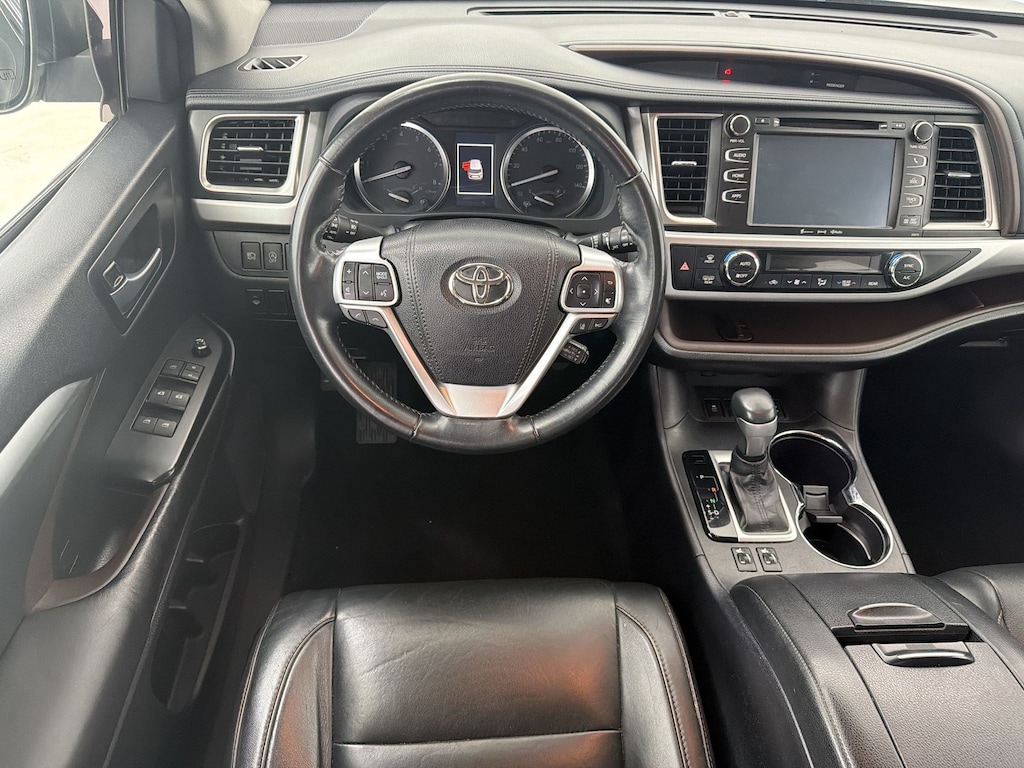 Used 2017 Toyota Highlander XLE SUV