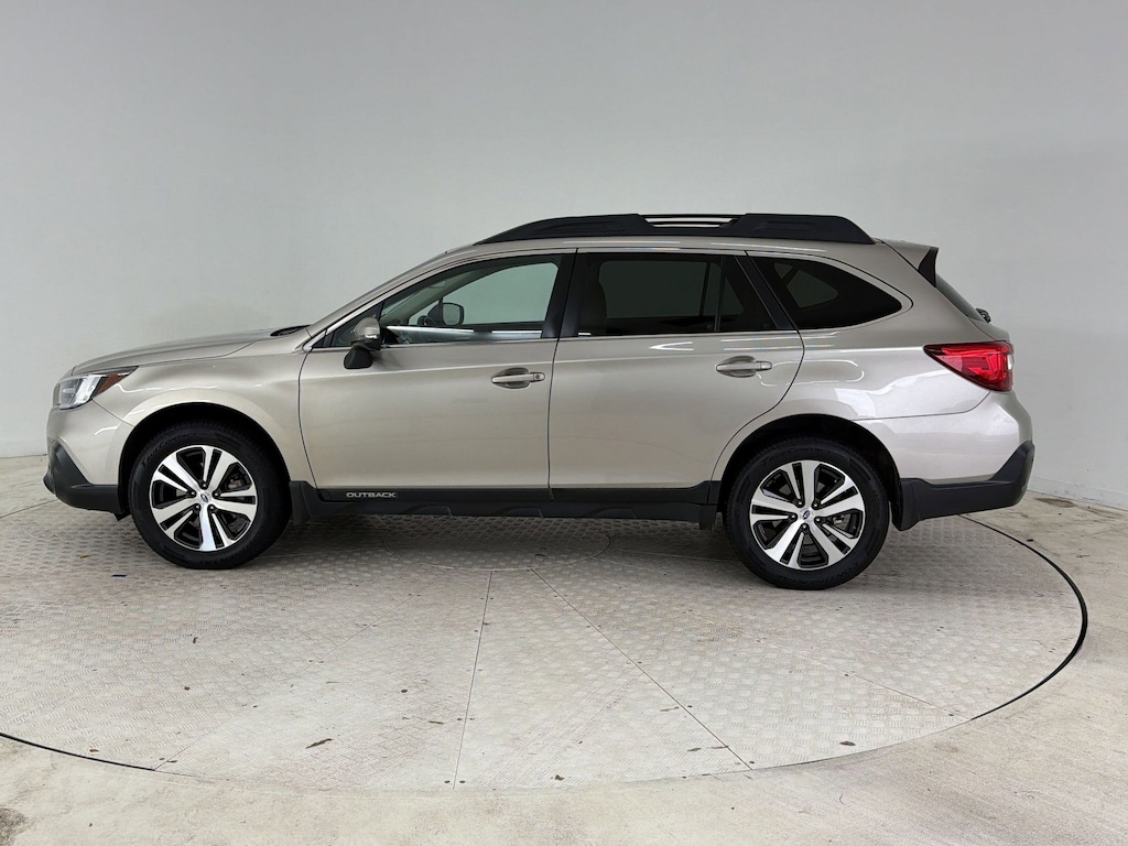 Used 2018 Subaru Outback Limited SUV