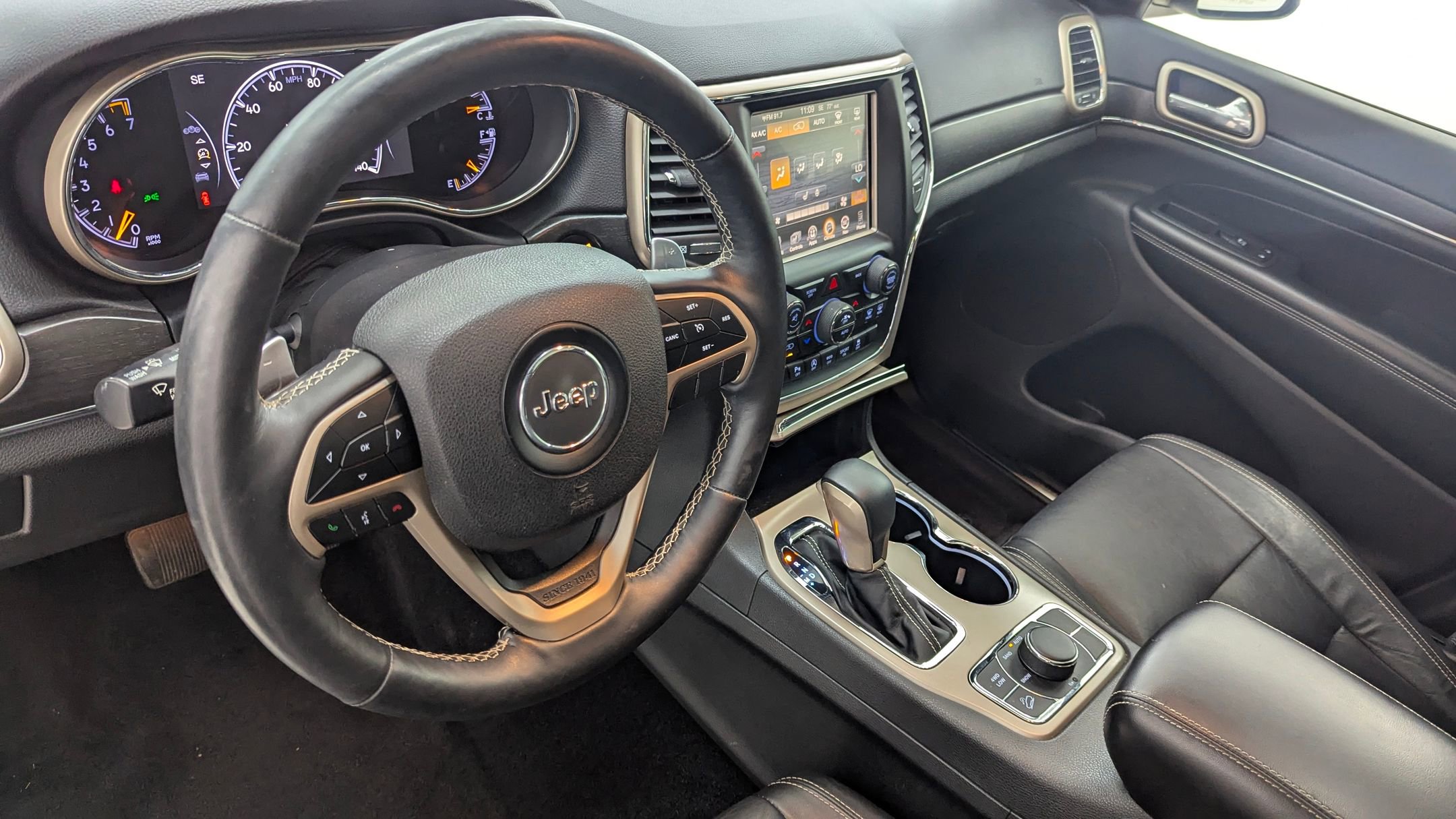 2017 Jeep Grand Cherokee Limited photo 4