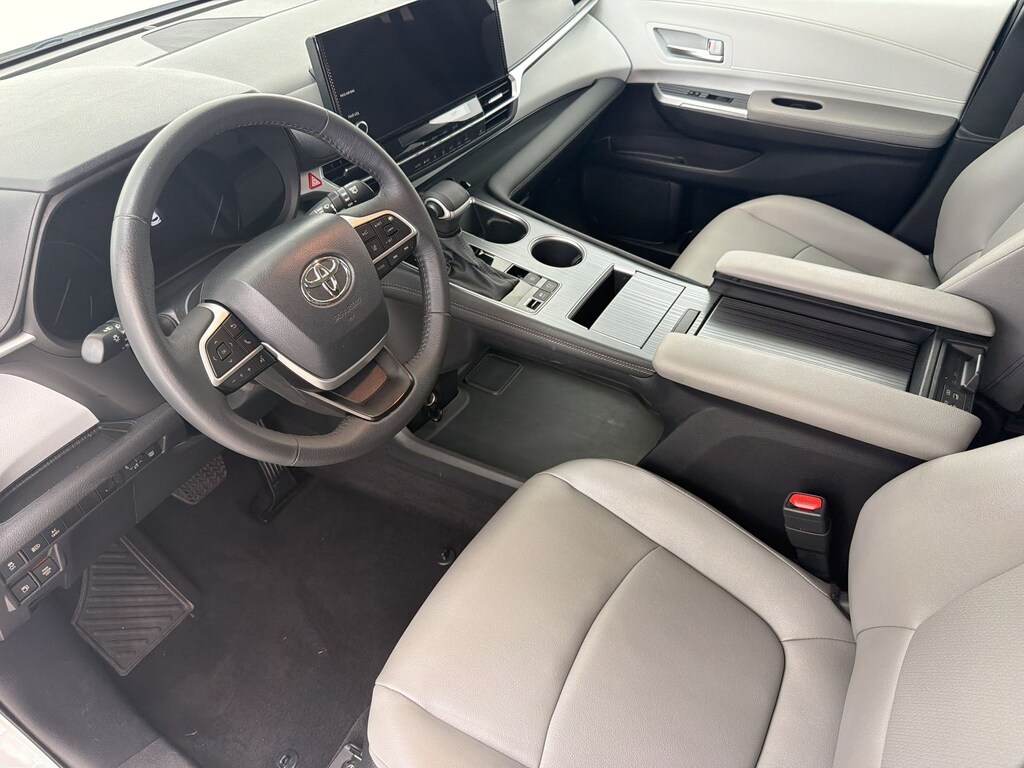 Certified 2025 Toyota Sienna XLE Van Passenger Van