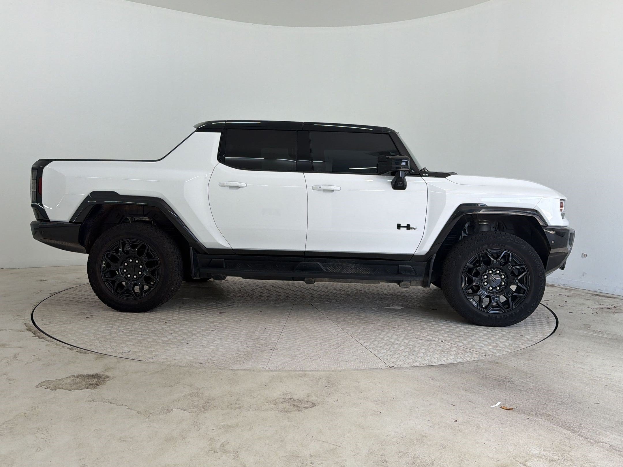 HUMMER EV Pickup 2X Truck Crew Cab