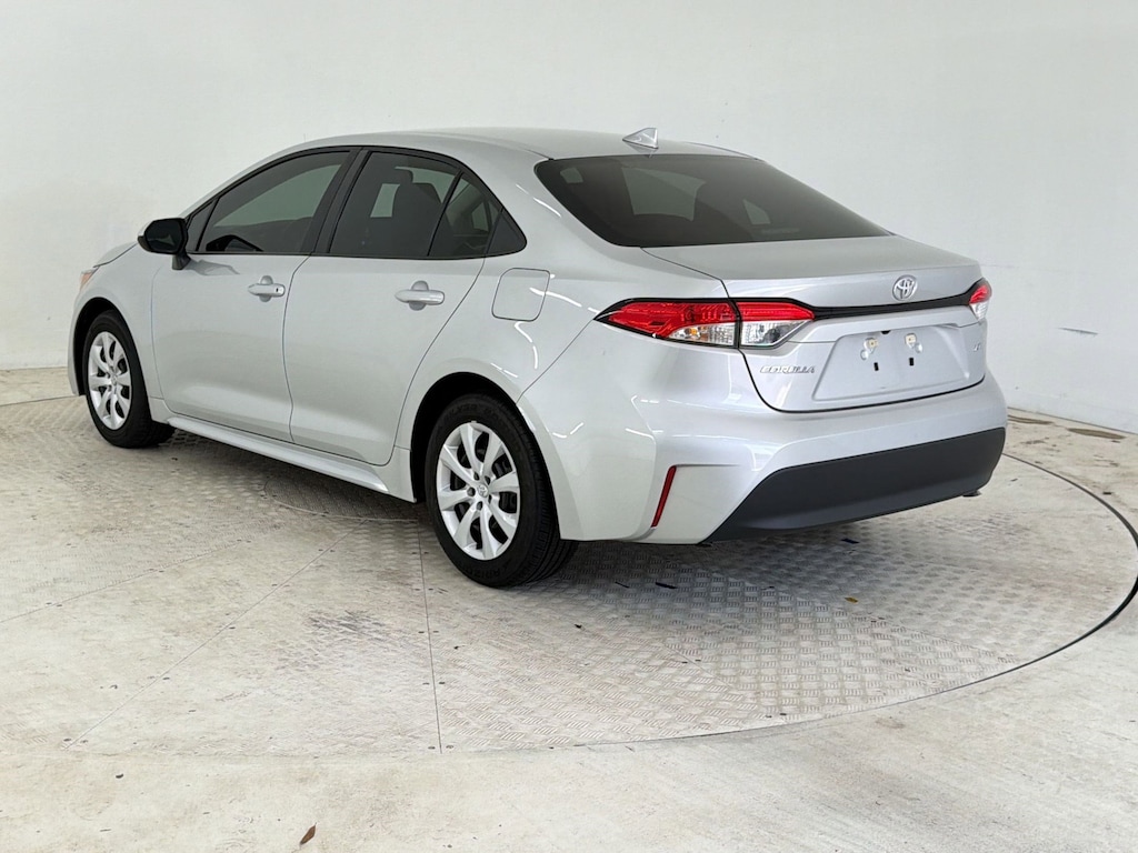 Used 2024 Toyota Corolla LE Sedan