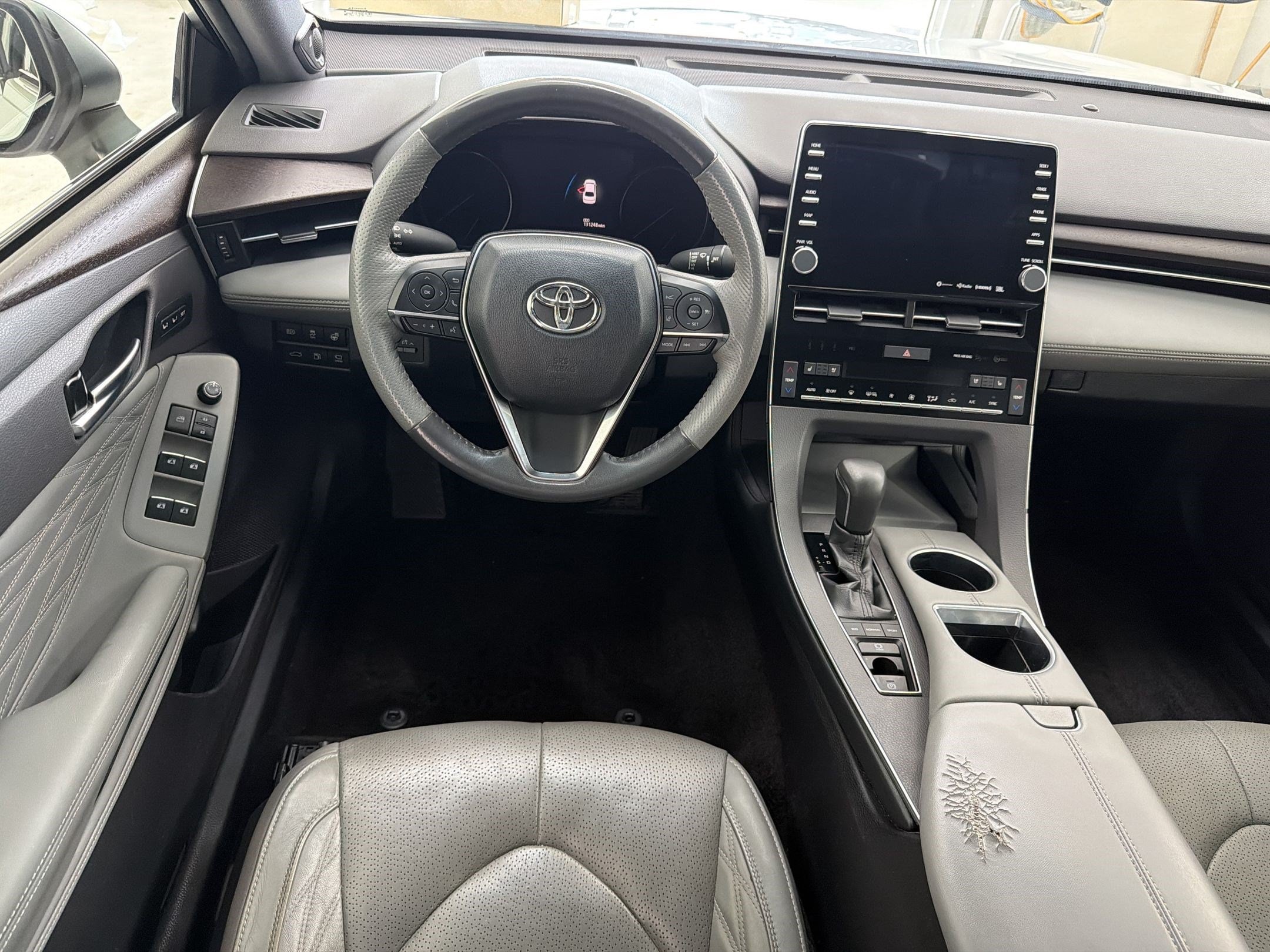 Avalon Limited Sedan
