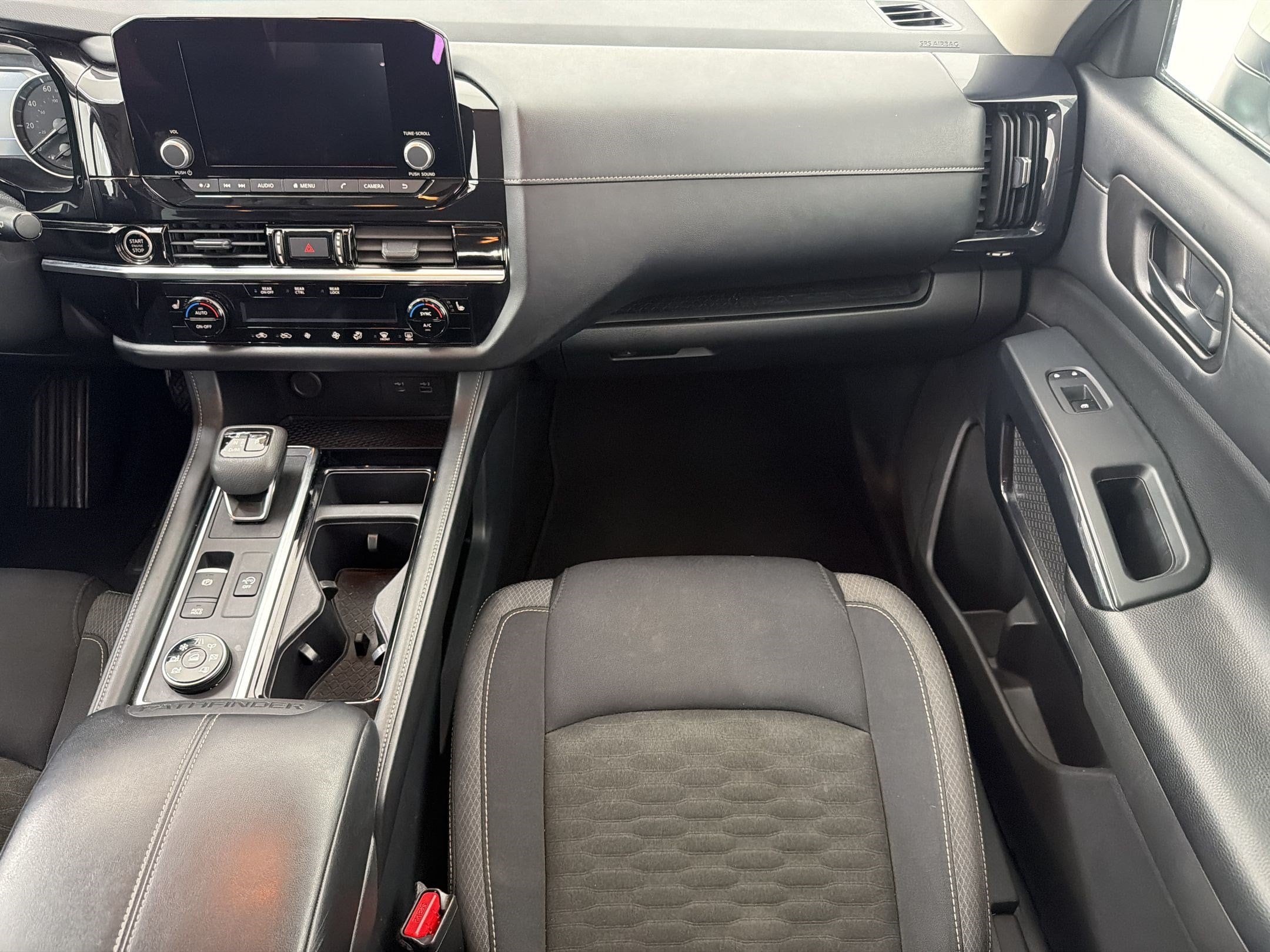 2023 Nissan Pathfinder SV - Photo 28