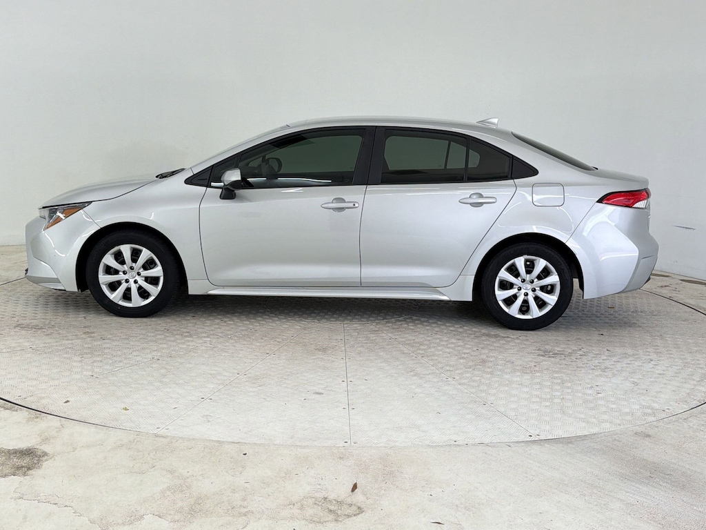 Used 2024 Toyota Corolla LE Sedan