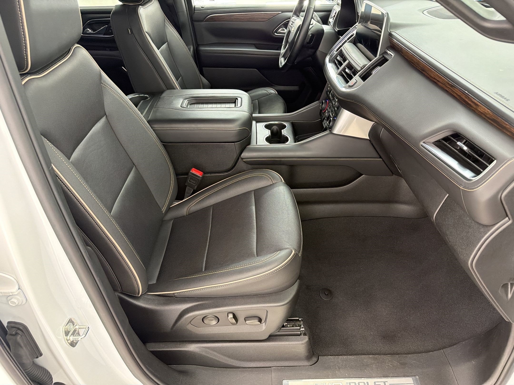2024 Chevrolet Tahoe Premier - Photo 25