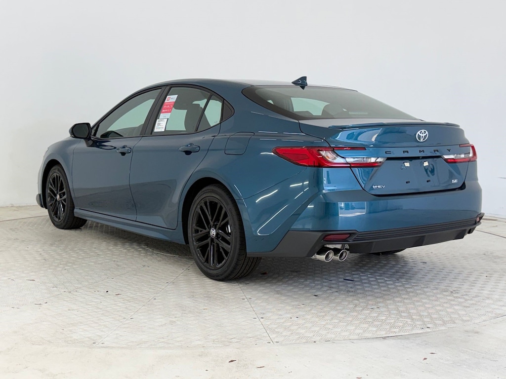 Used 2026 Toyota Camry SE Sedan