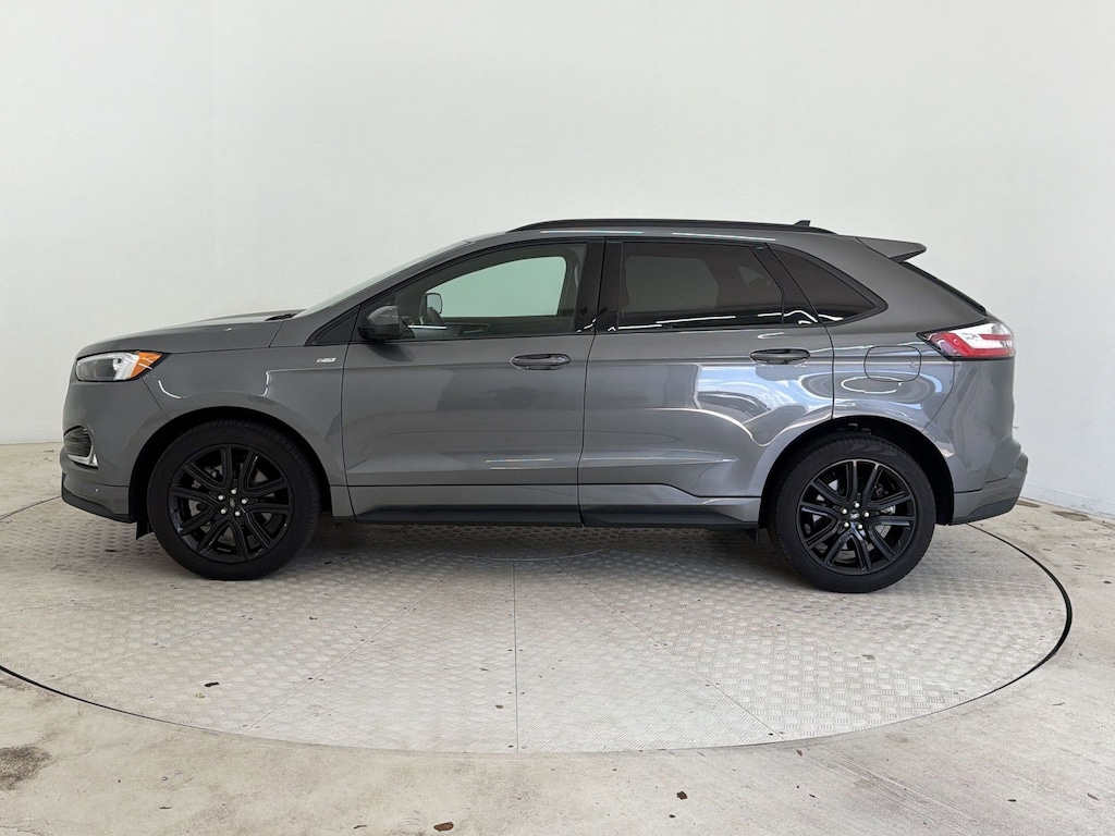 Used 2024 Ford Edge SEL SUV