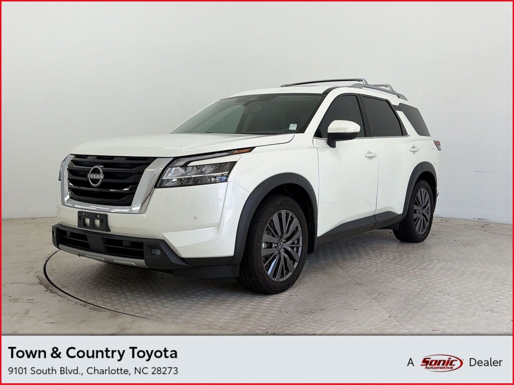 Used 2022 Nissan Pathfinder SL SUV