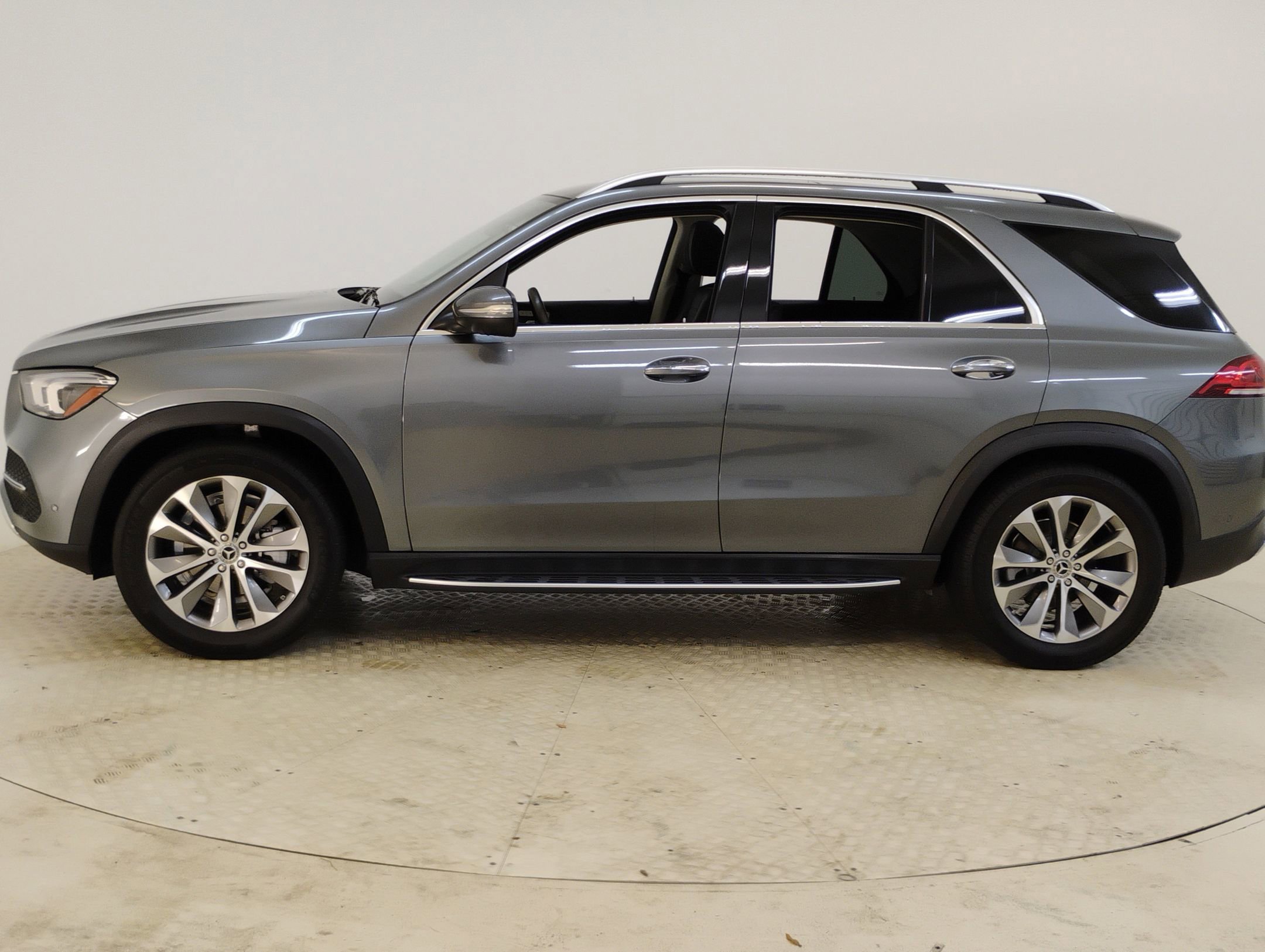 2020 Mercedes Benz GLE 350 photo 2