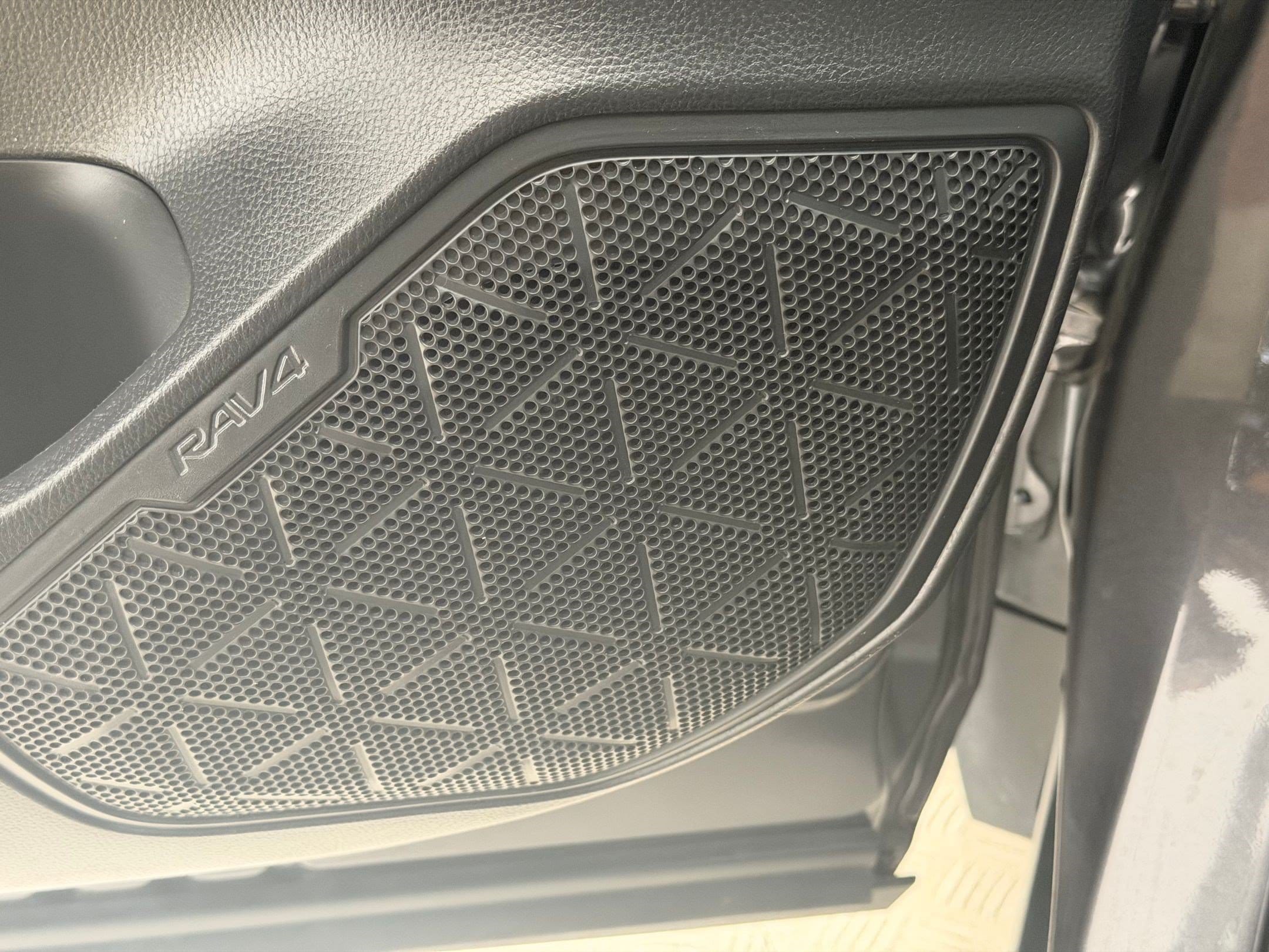 2024 Toyota RAV4 XLE Premium - Photo 26