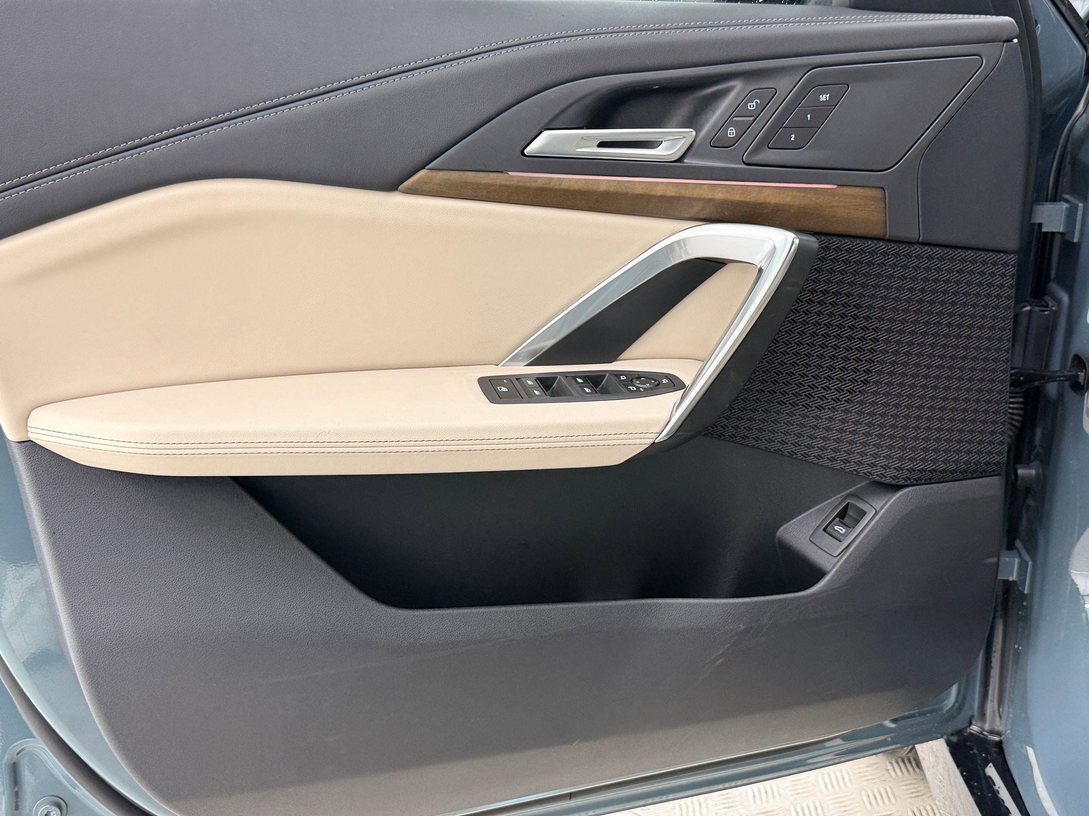2025 BMW X1 28i - Photo 12