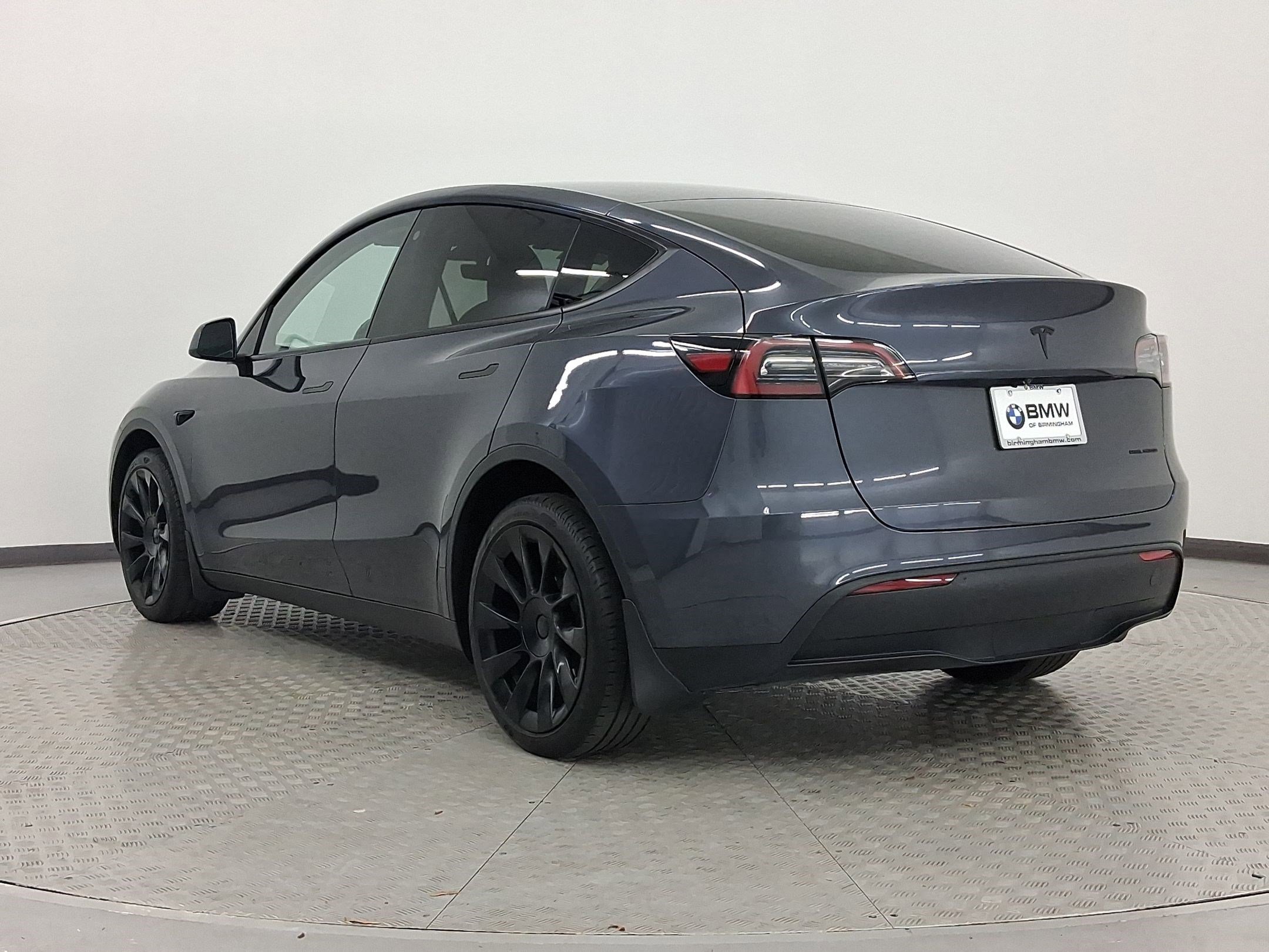 2023 Tesla Model Y Long Range photo 3