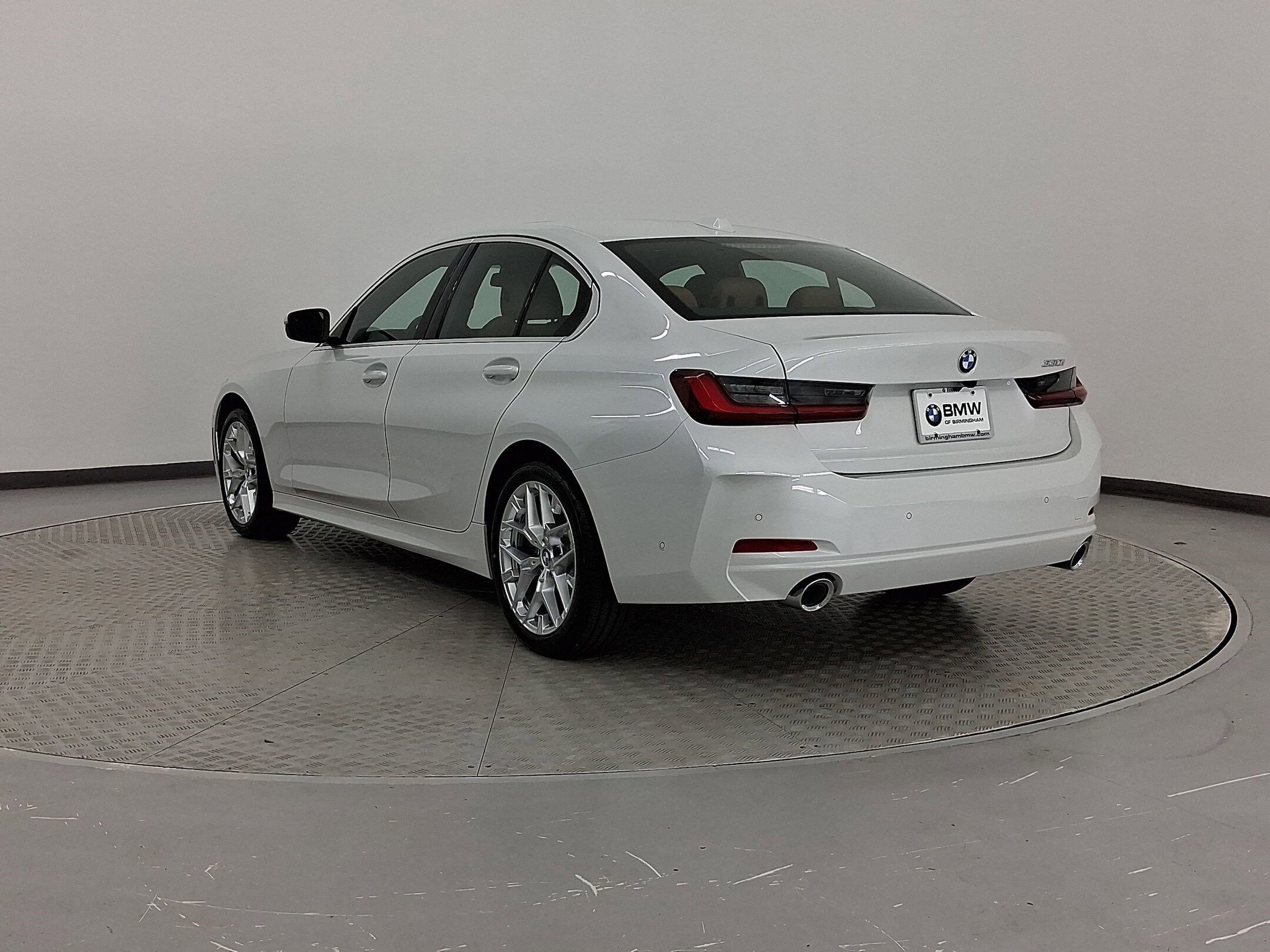 2025 Bmw 330i photo 2