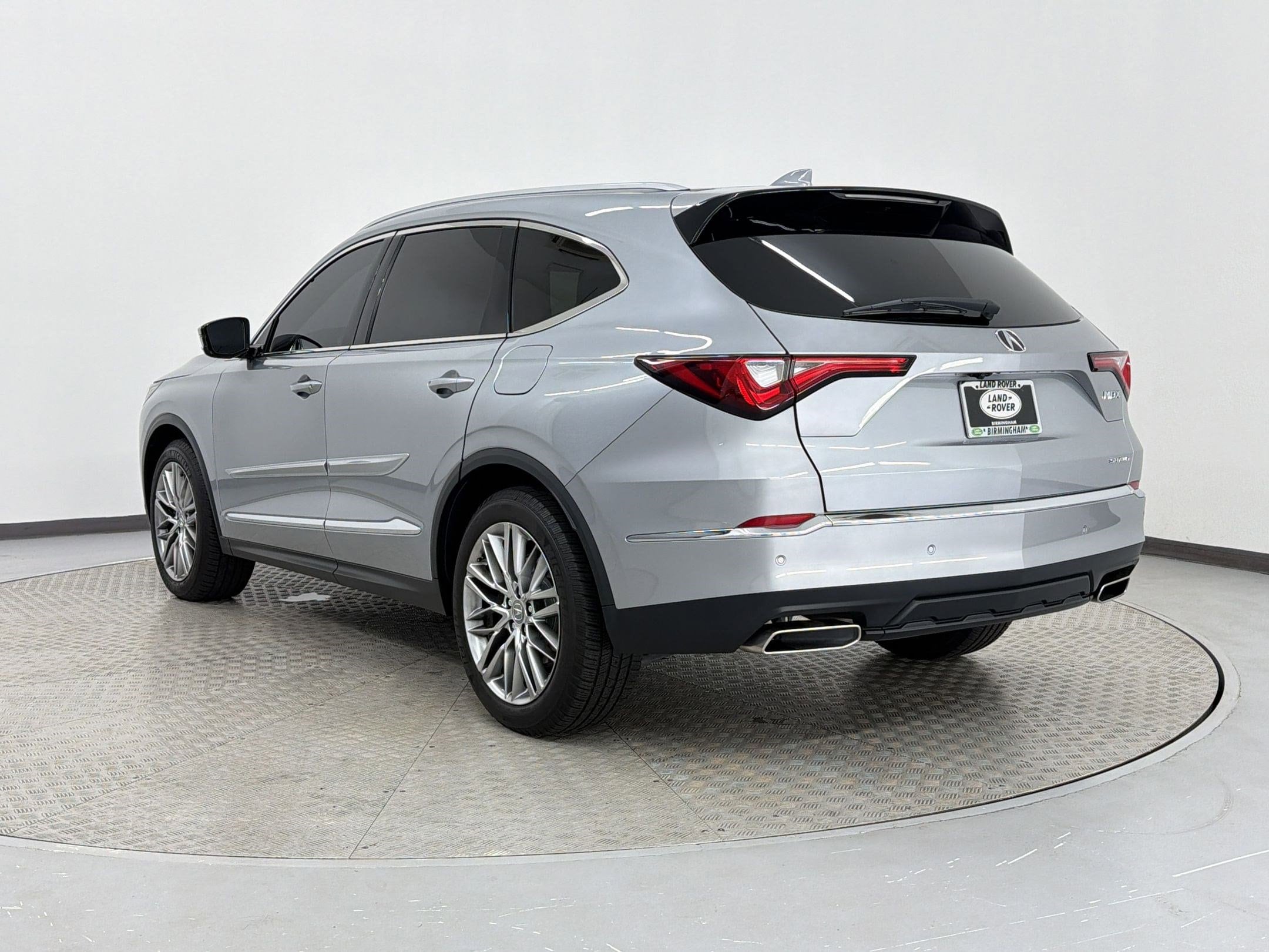 2022 Acura MDX SH-AWD with Advance Package photo 2