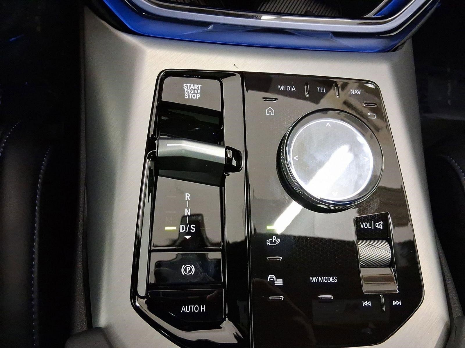 2026 BMW X3 30 - Photo 15