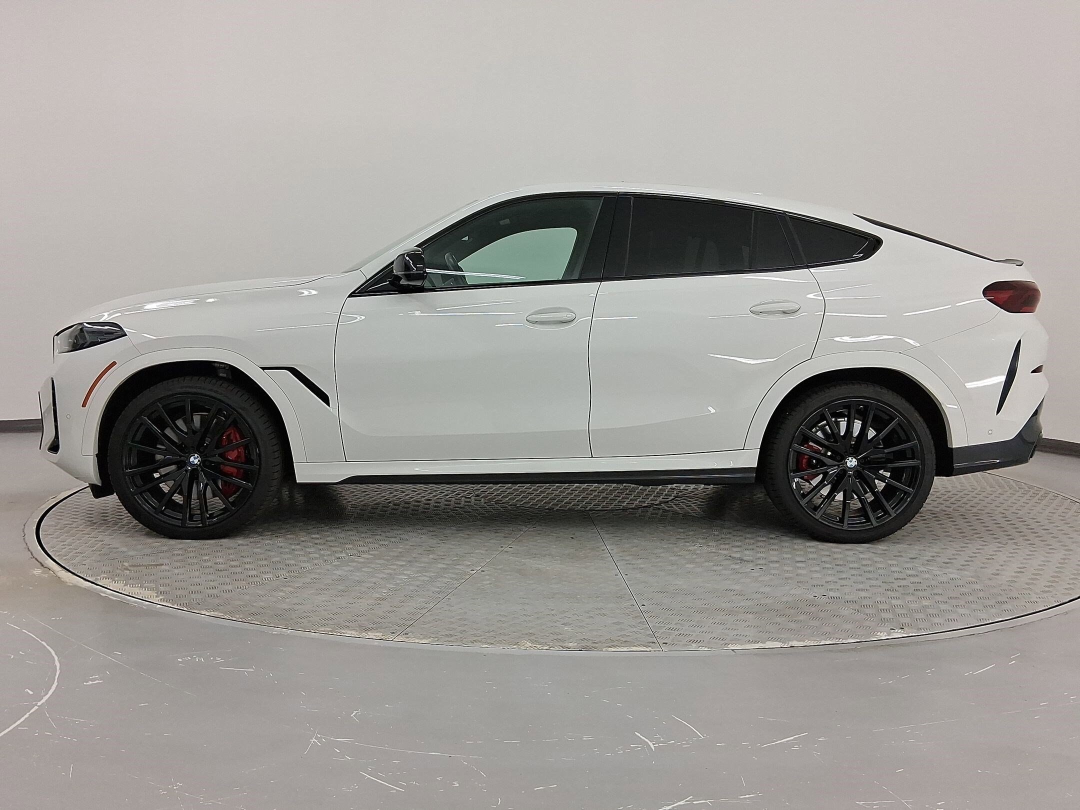 2024 Bmw X6 X6 M60i photo 2