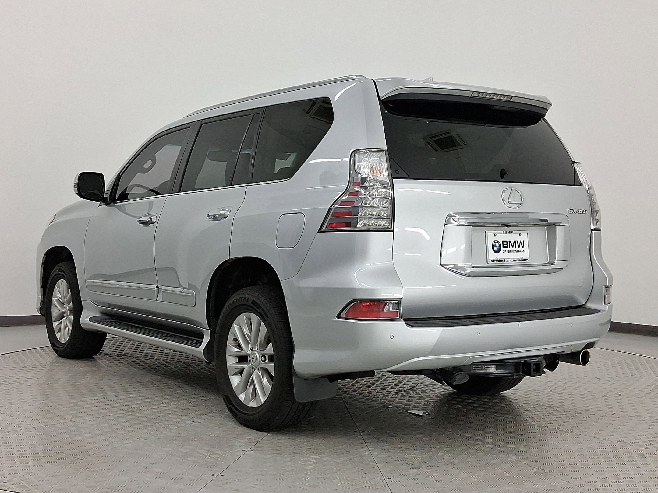 2016 Lexus GX 460 photo 2