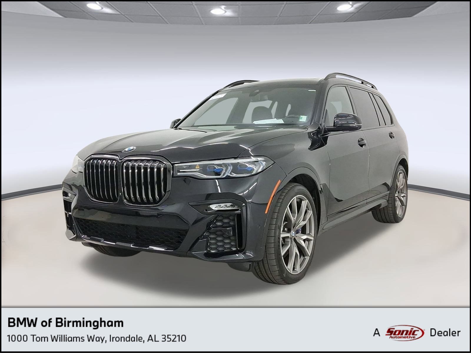 2022 BMW X7 M50i's photo